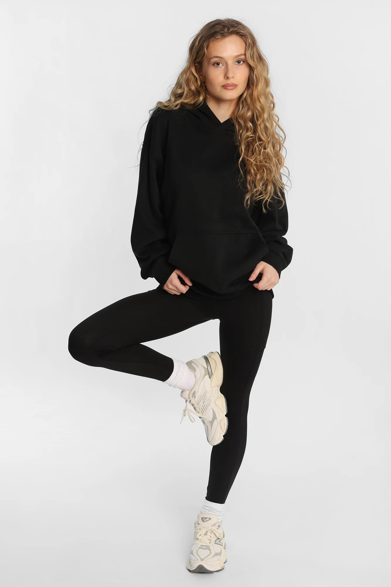 Super Soft Fleeceback Pocket Leggings - Image 5