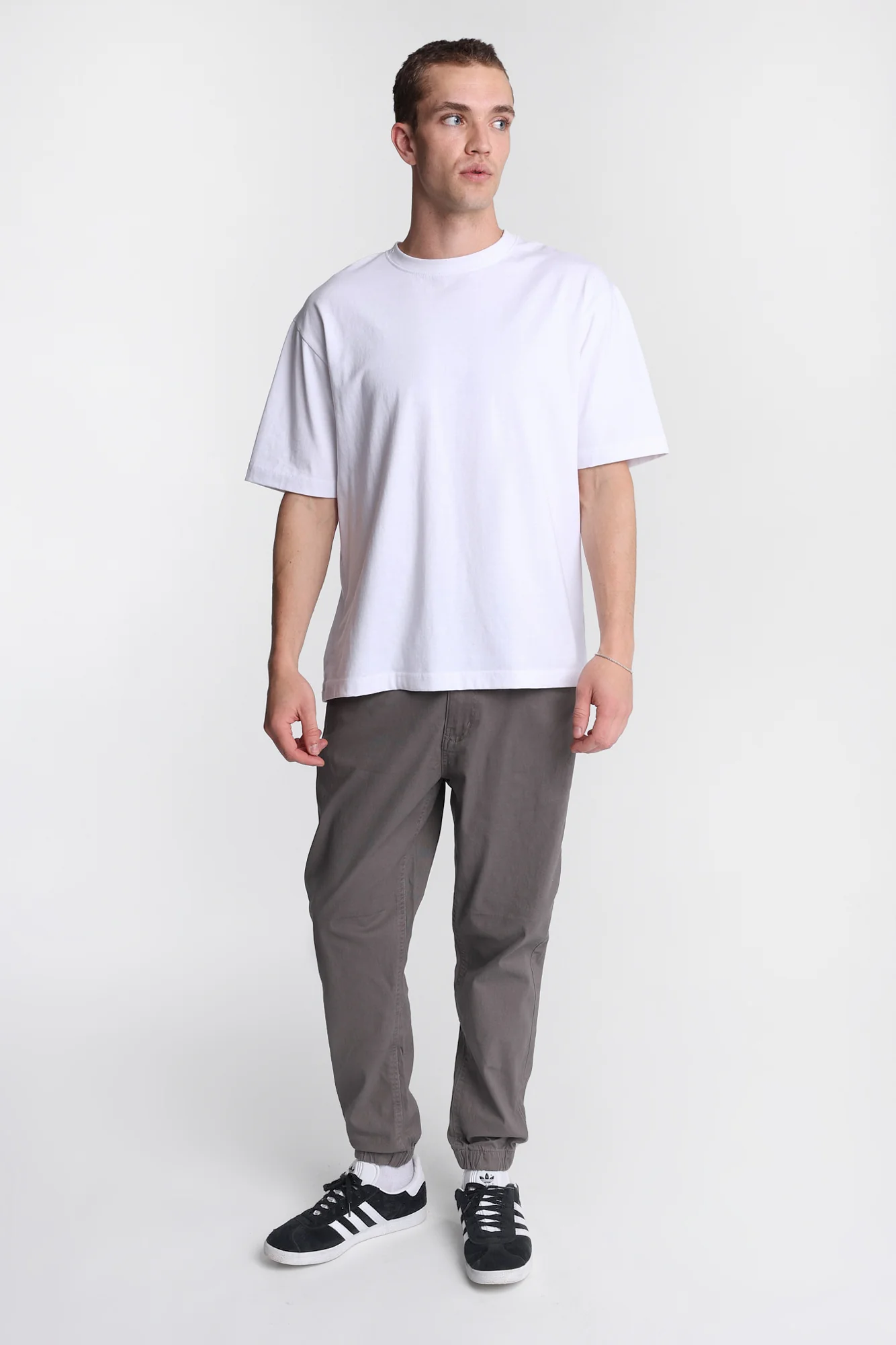 Relaxed Twill Jogger - Image 13