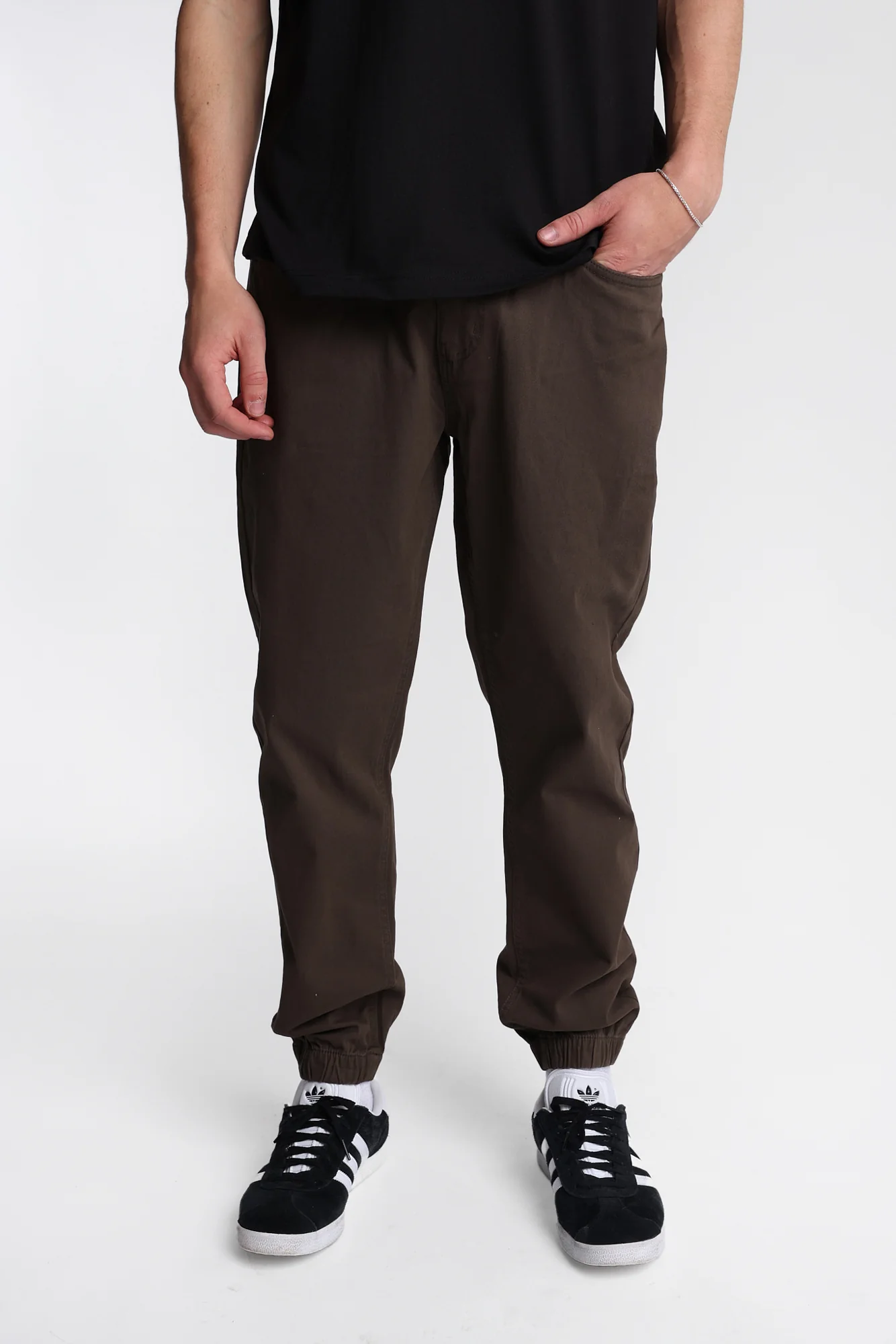 Relaxed Twill Jogger - Image 22