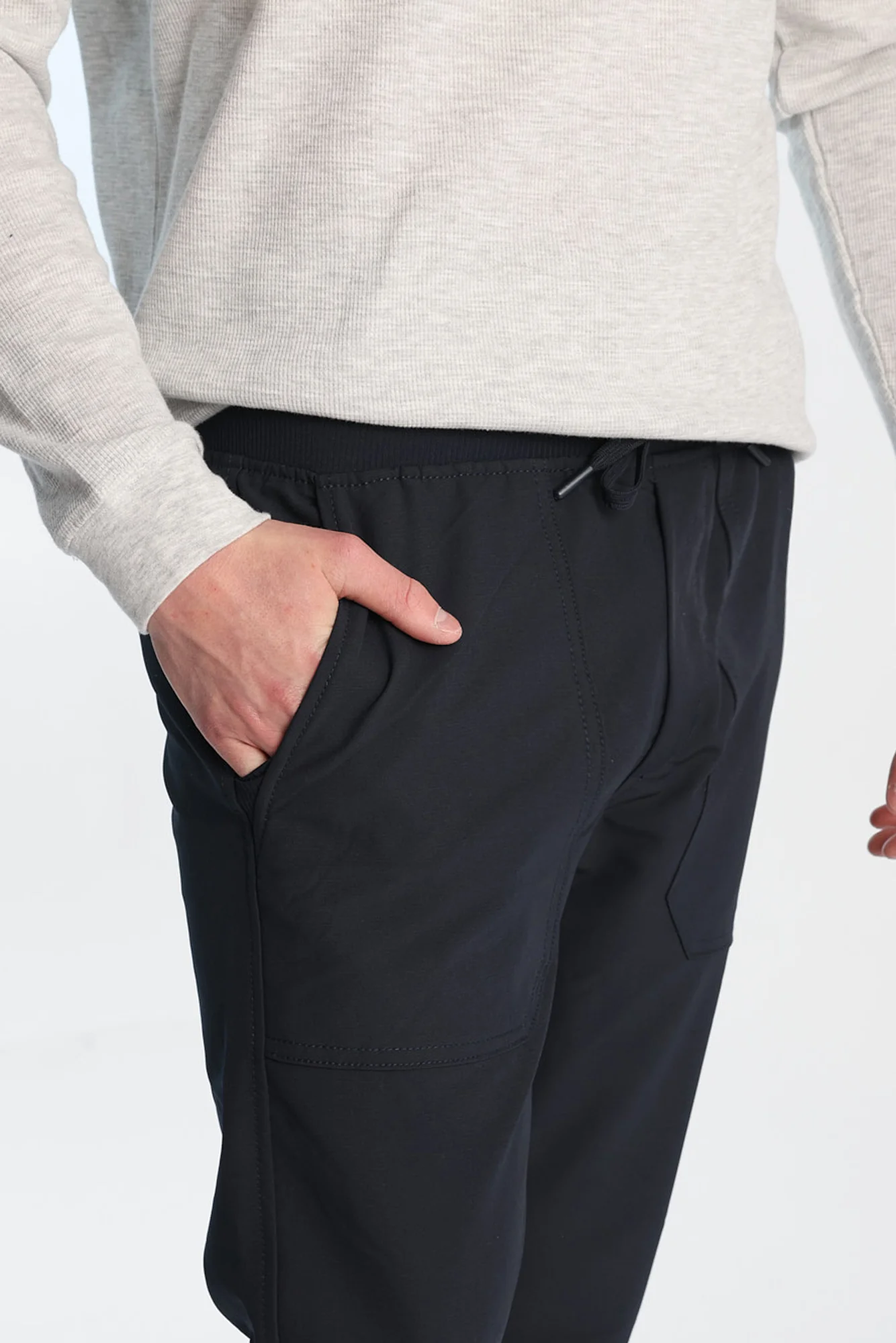 North Western Traveler Jogger - Image 16