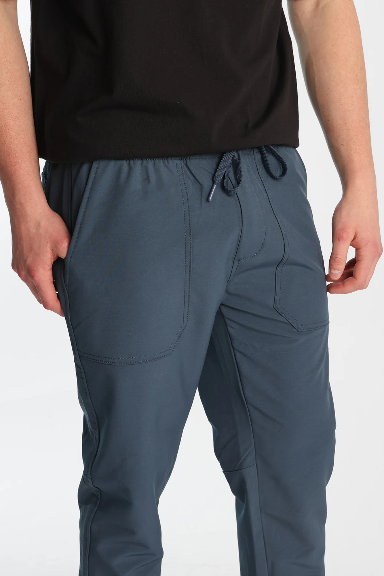 North Western Traveler Jogger - Image 20