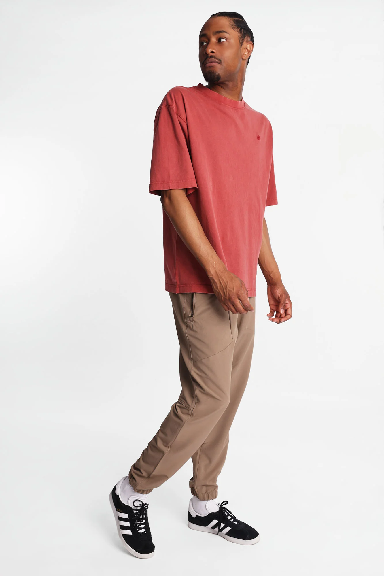 Zip-Pockets Traveler Jogger - Image 16