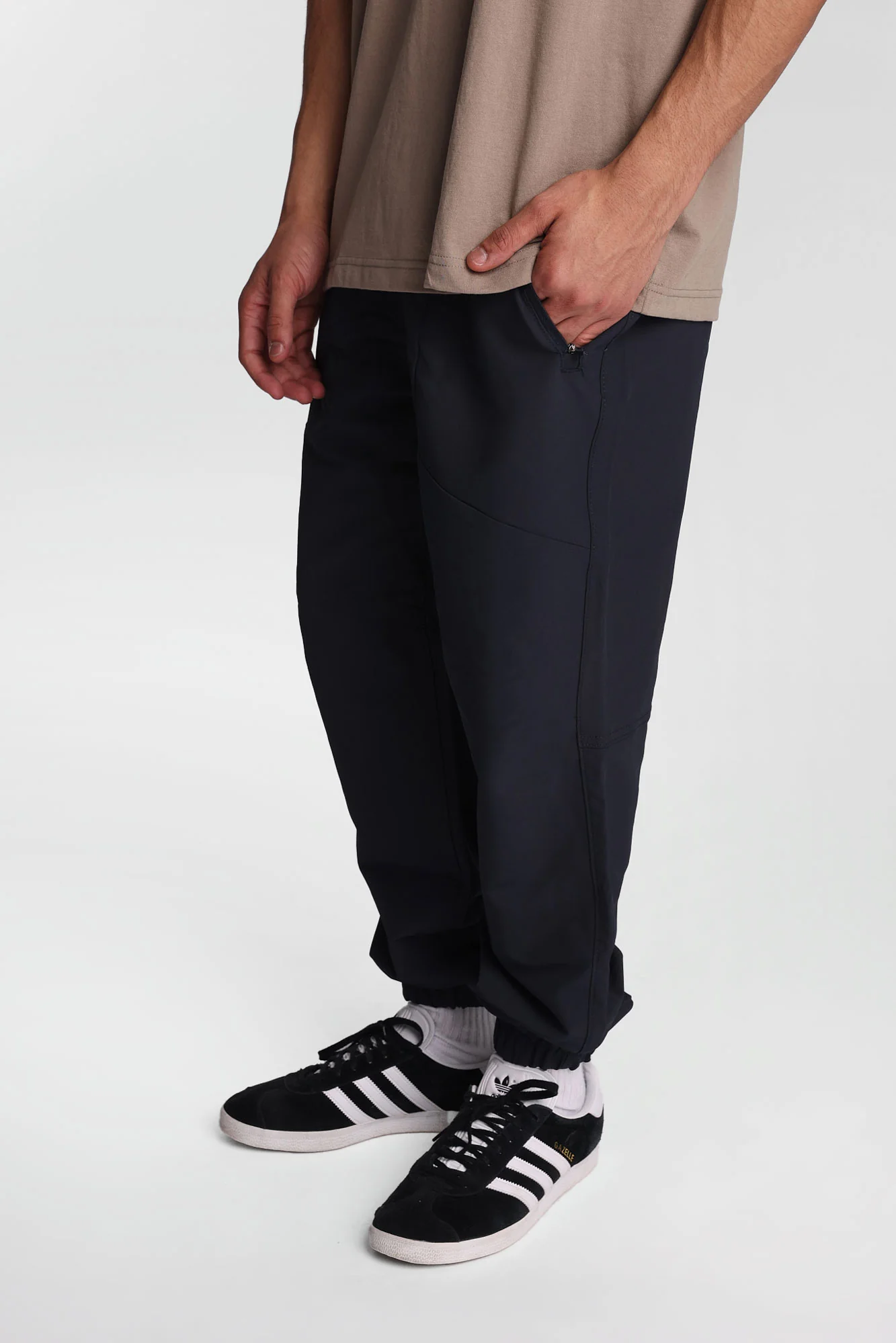 Zip-Pockets Traveler Jogger - Image 17