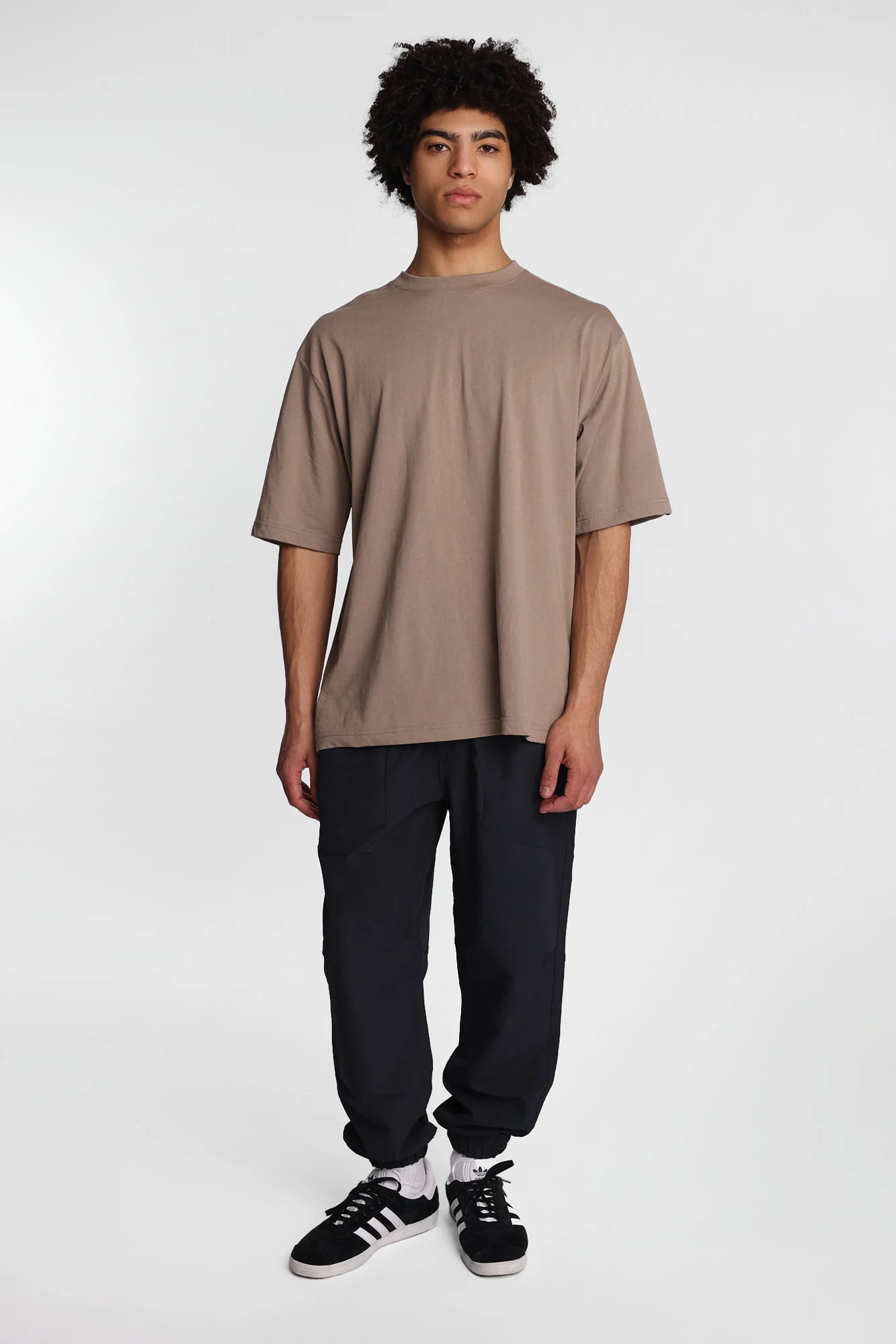 Zip-Pockets Traveler Jogger - Image 20