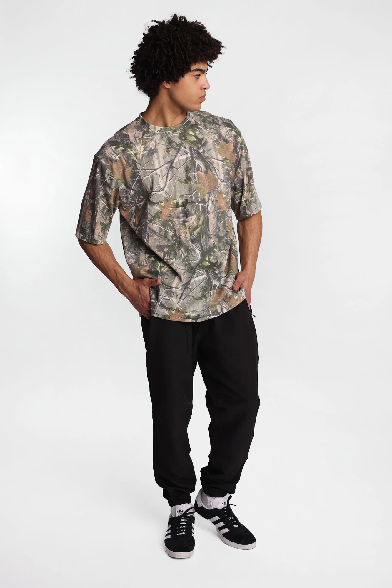 Zip-Pockets Traveler Jogger - Image 4