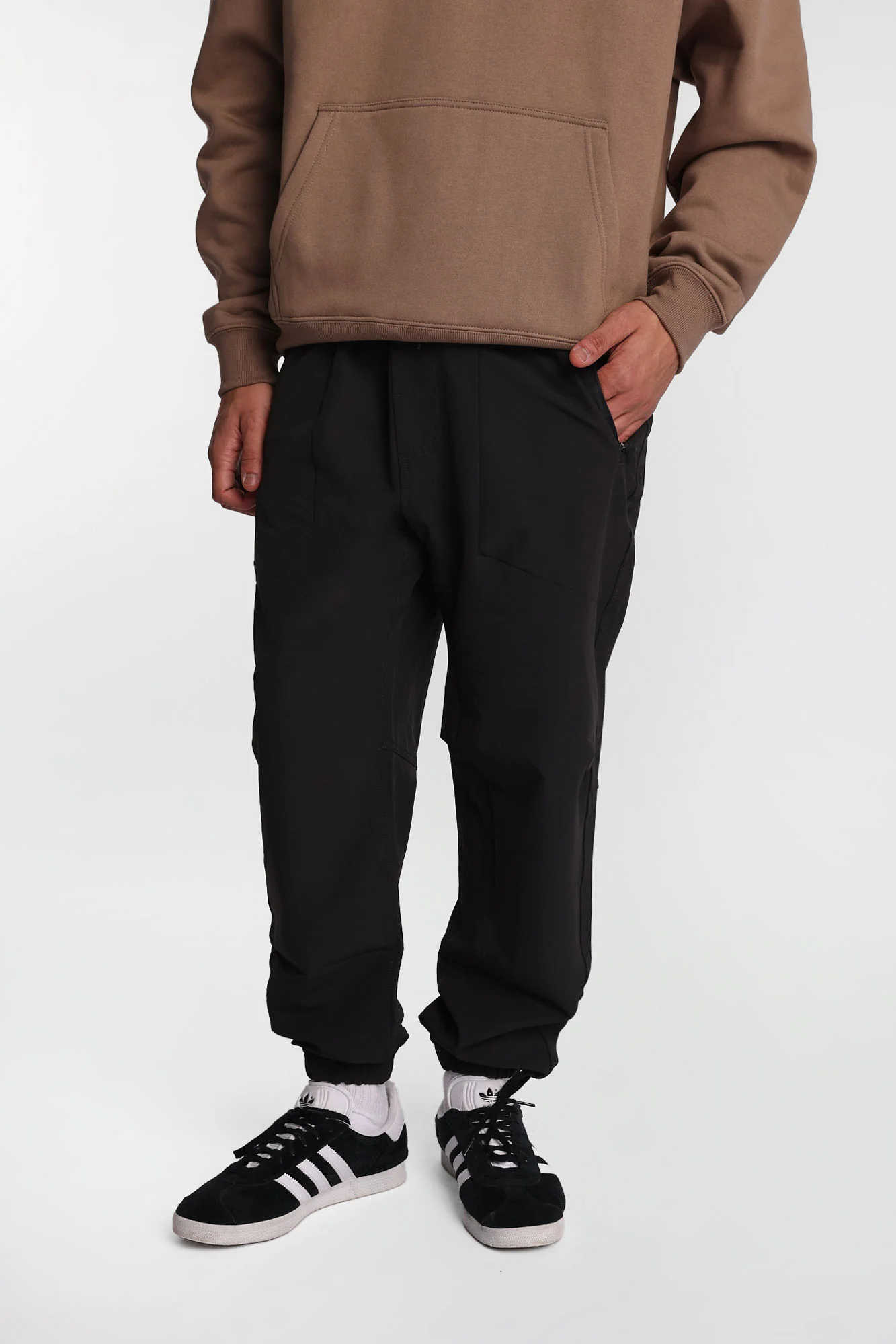 Zip-Pockets Traveler Jogger - Image 5
