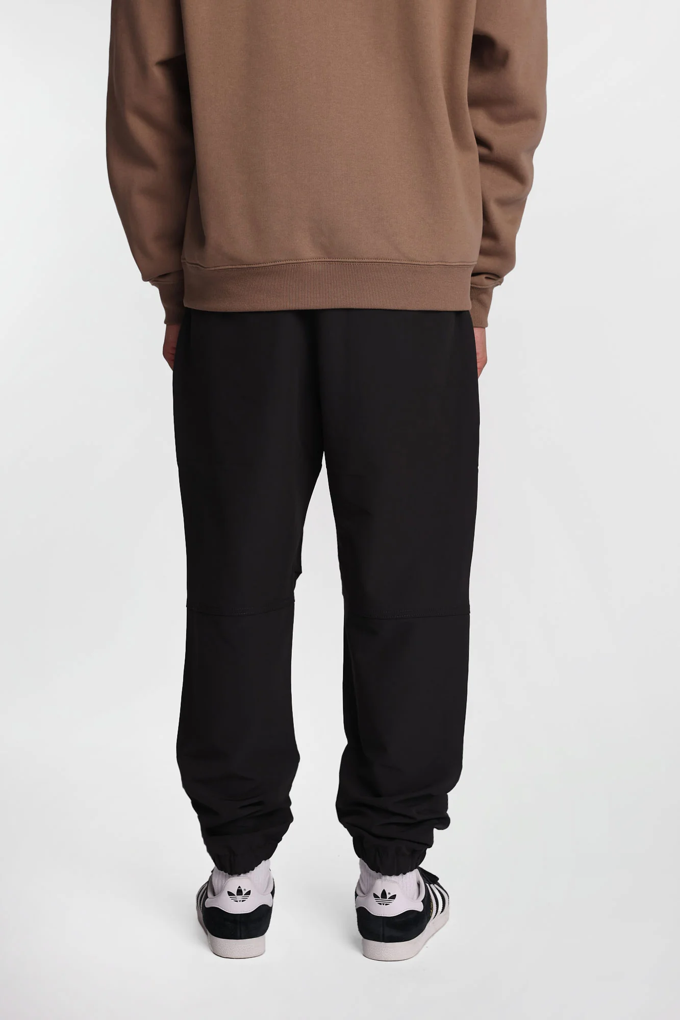 Zip-Pockets Traveler Jogger - Image 7