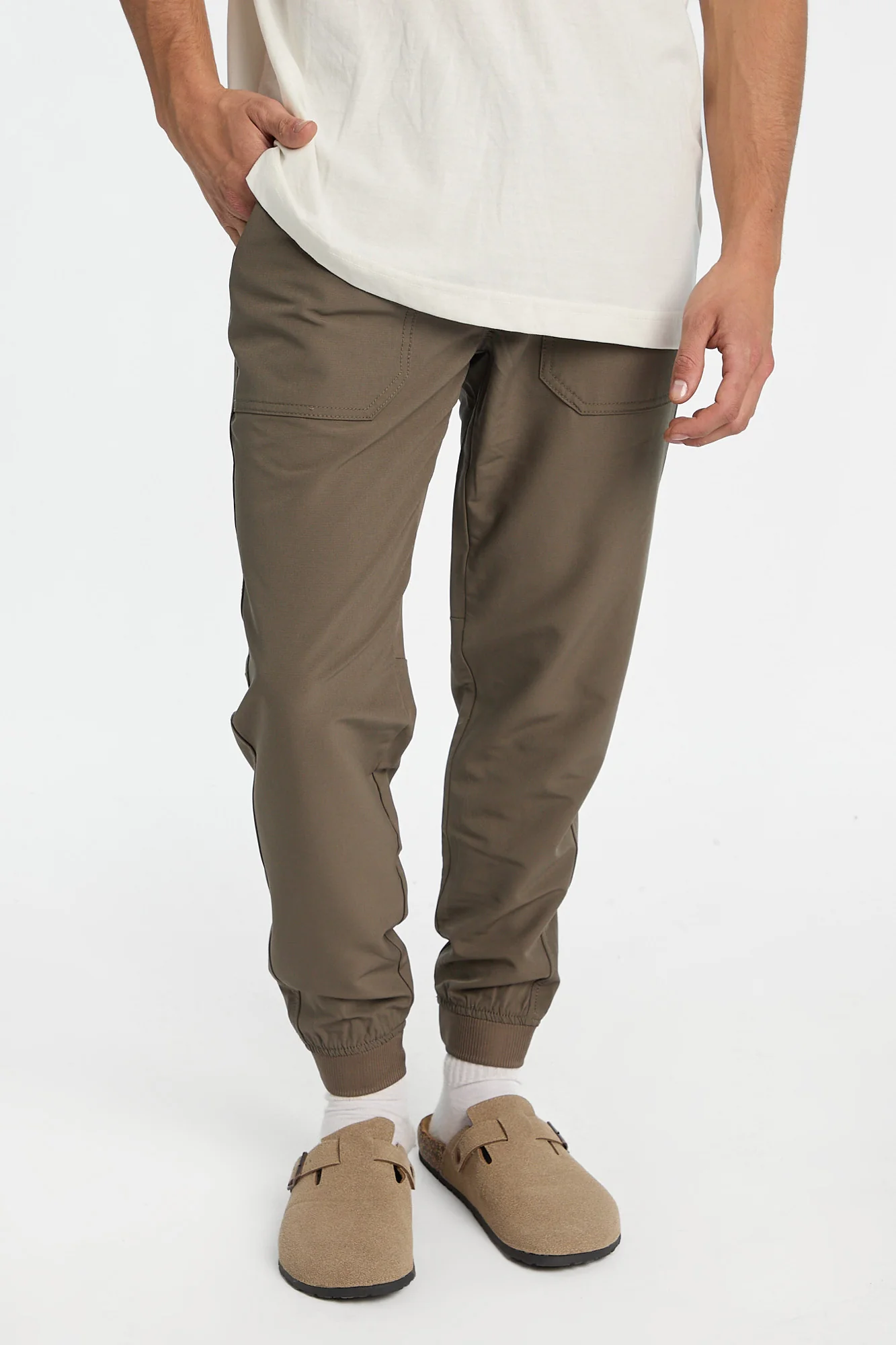 Traveller Jogger - Image 29