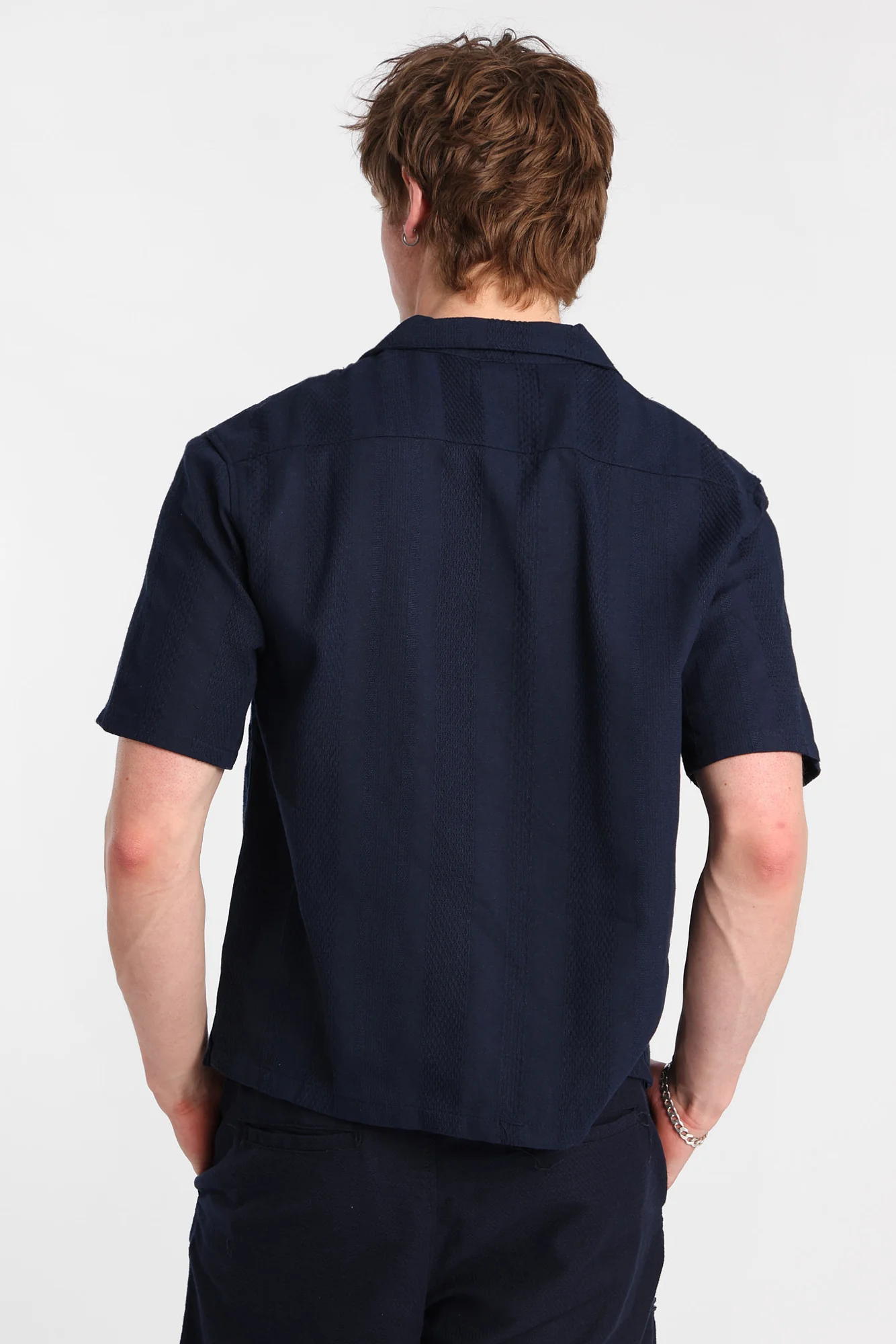 Textured Vertically Striped Short Sleeve Shirt - Image 19