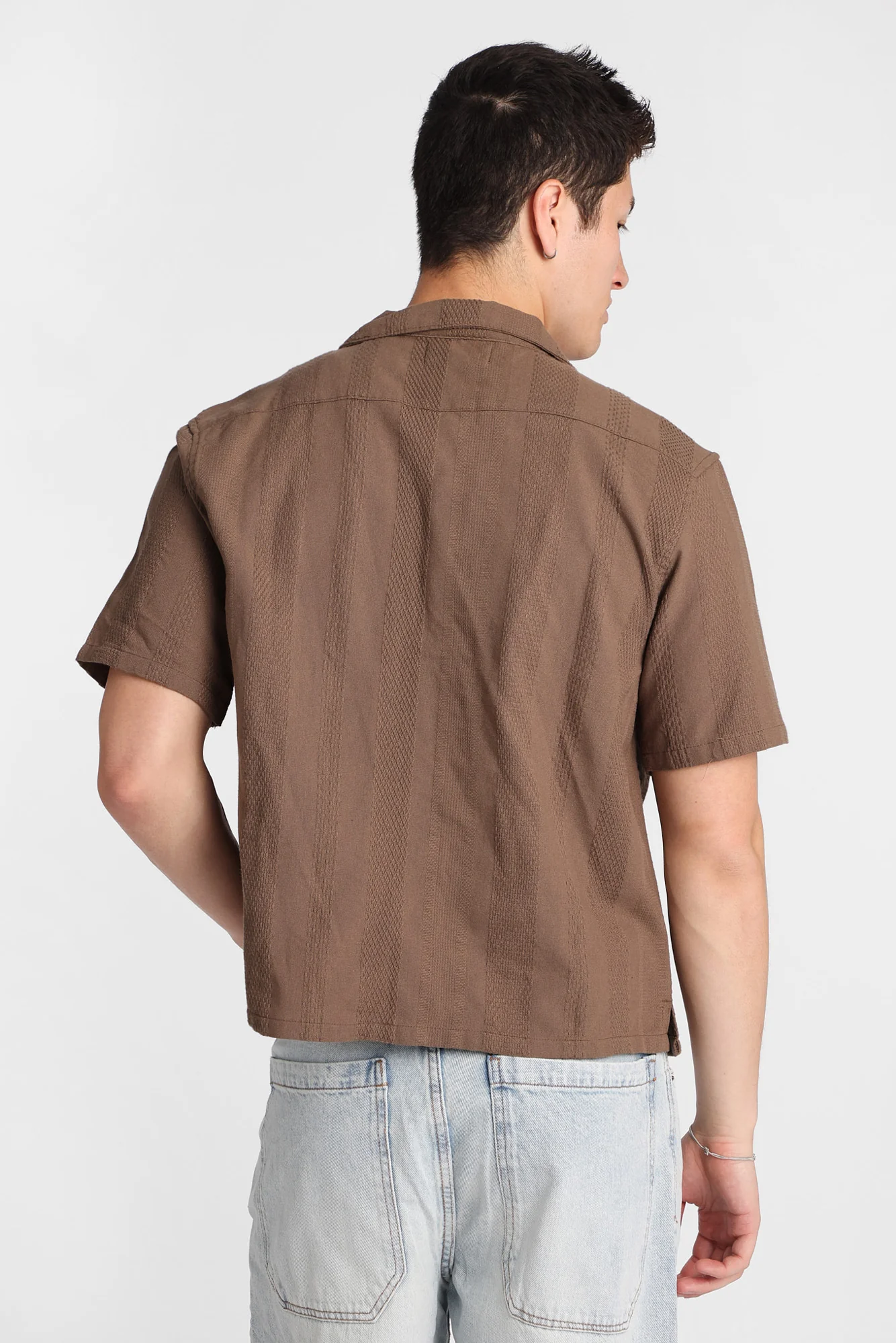 Textured Vertically Striped Short Sleeve Shirt - Image 3