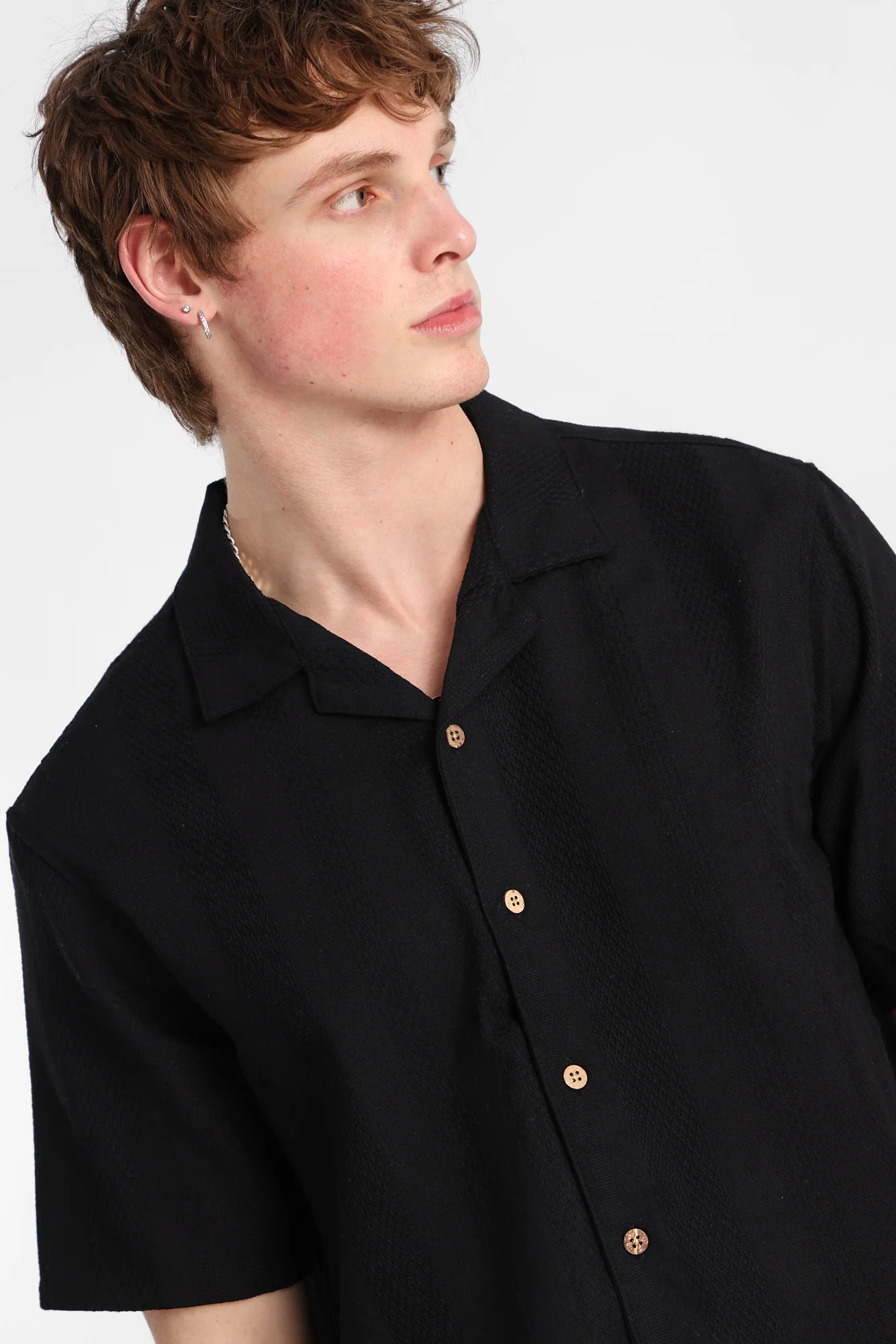 Textured Vertically Striped Short Sleeve Shirt - Image 7