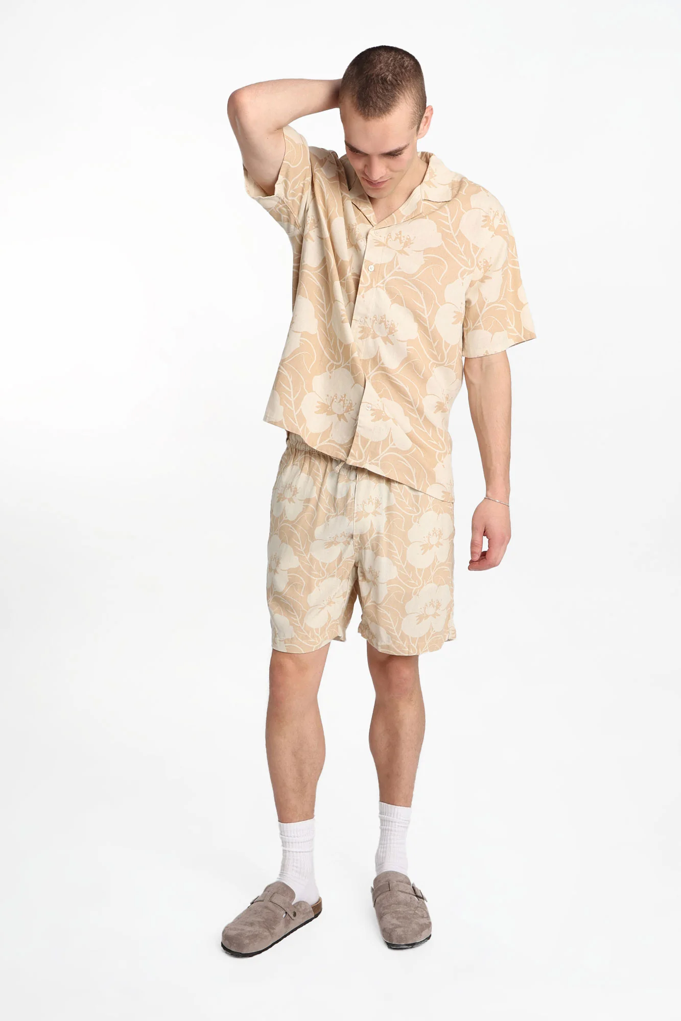 Linen-Blend Floral Button-Up Shirt - Image 5