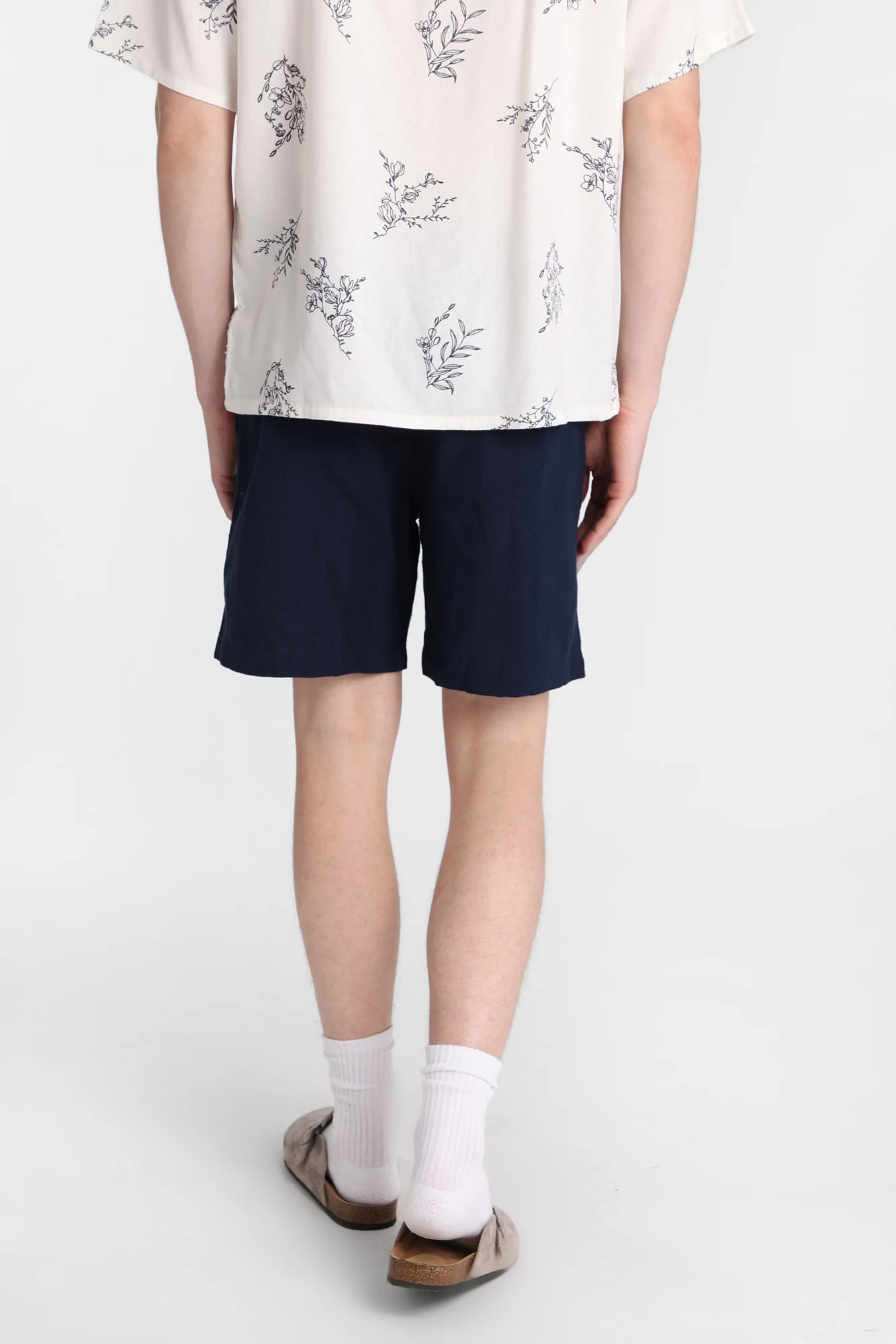 Textured Vertically Striped Shorts - Image 19