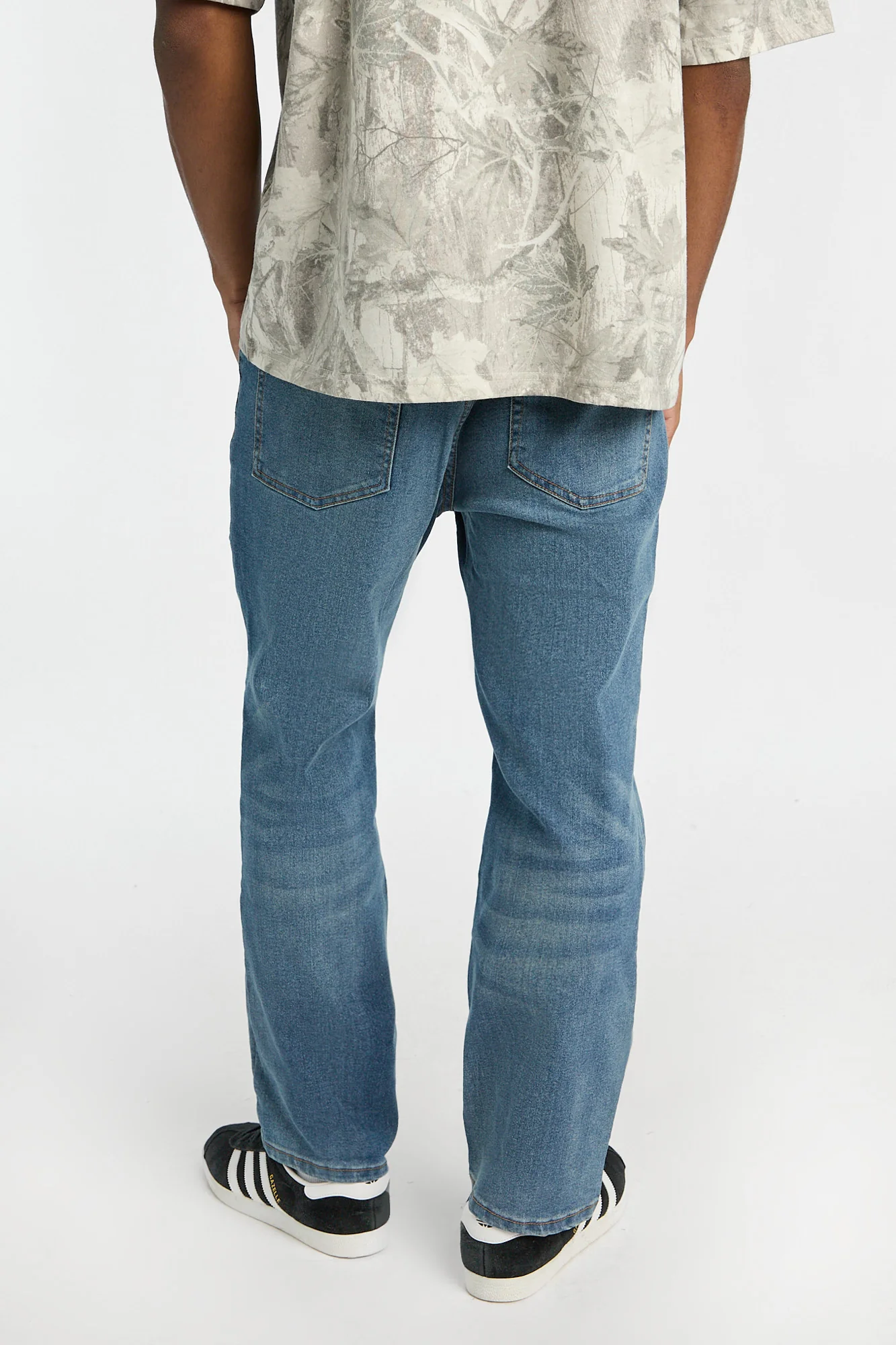 Liam Straight Jeans - Image 3