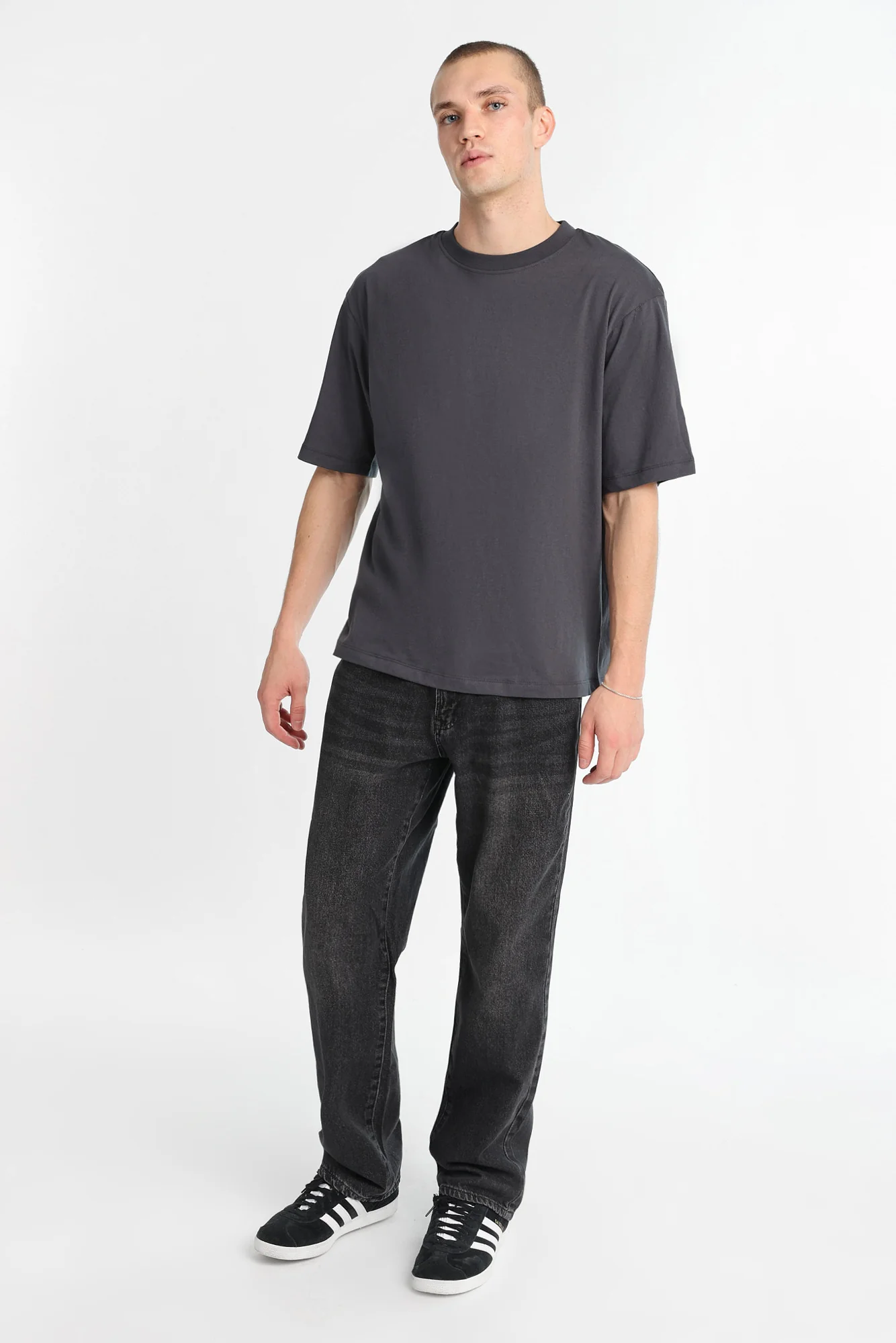 Premium Crew Neck Oversized Tee - Image 9