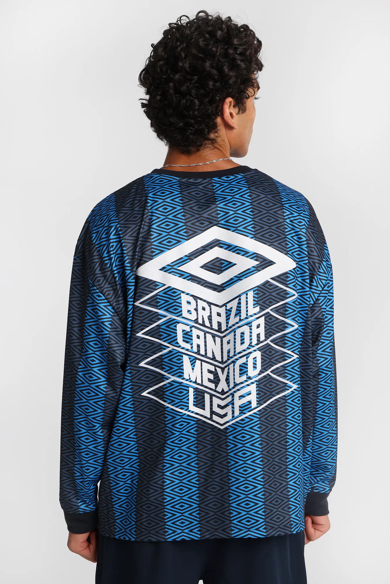 Umbro The World's Game Graphic Long Sleeve Crew Neck Jersey - Image 3