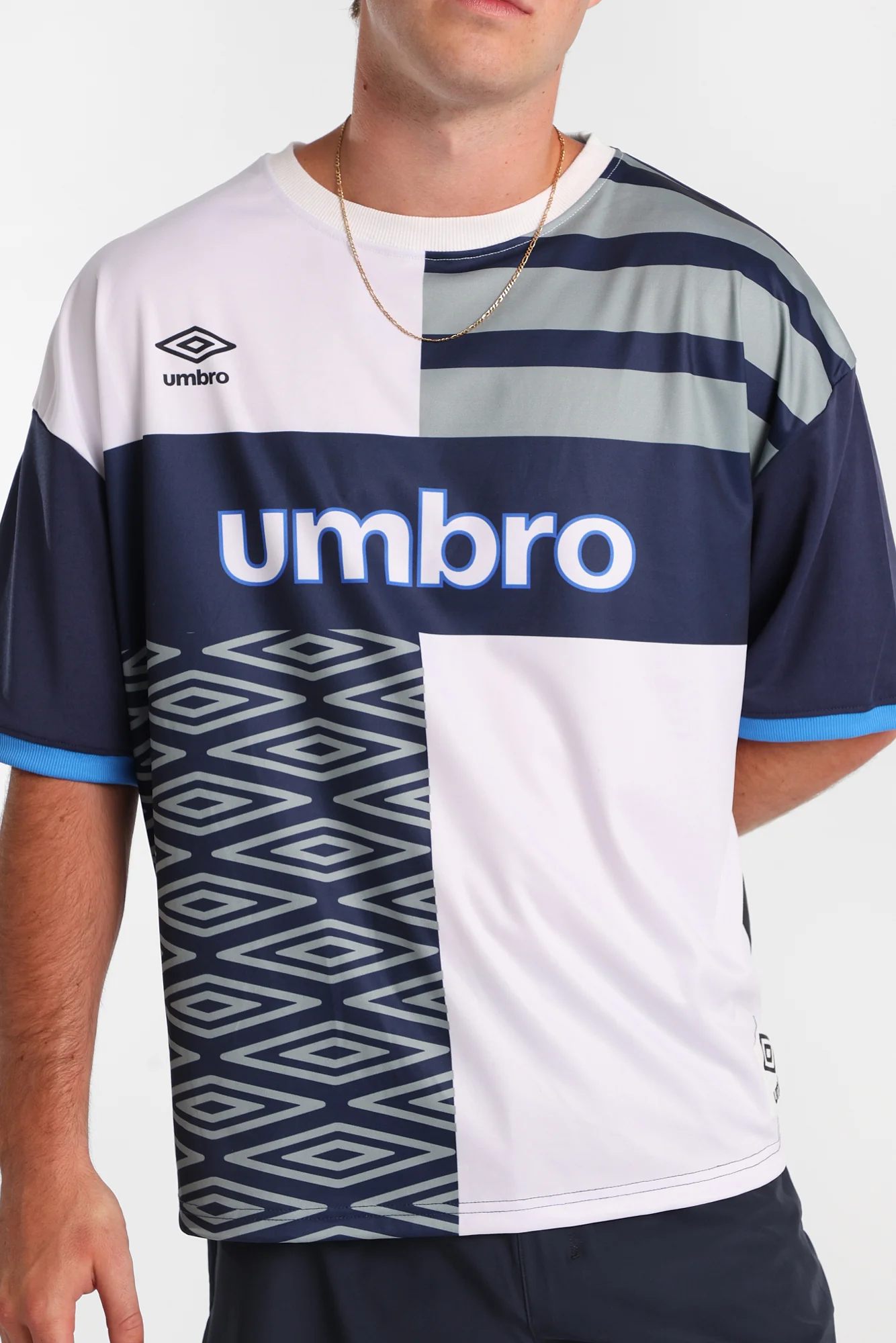 Umbro Large Logo Striped Tee - Image 6
