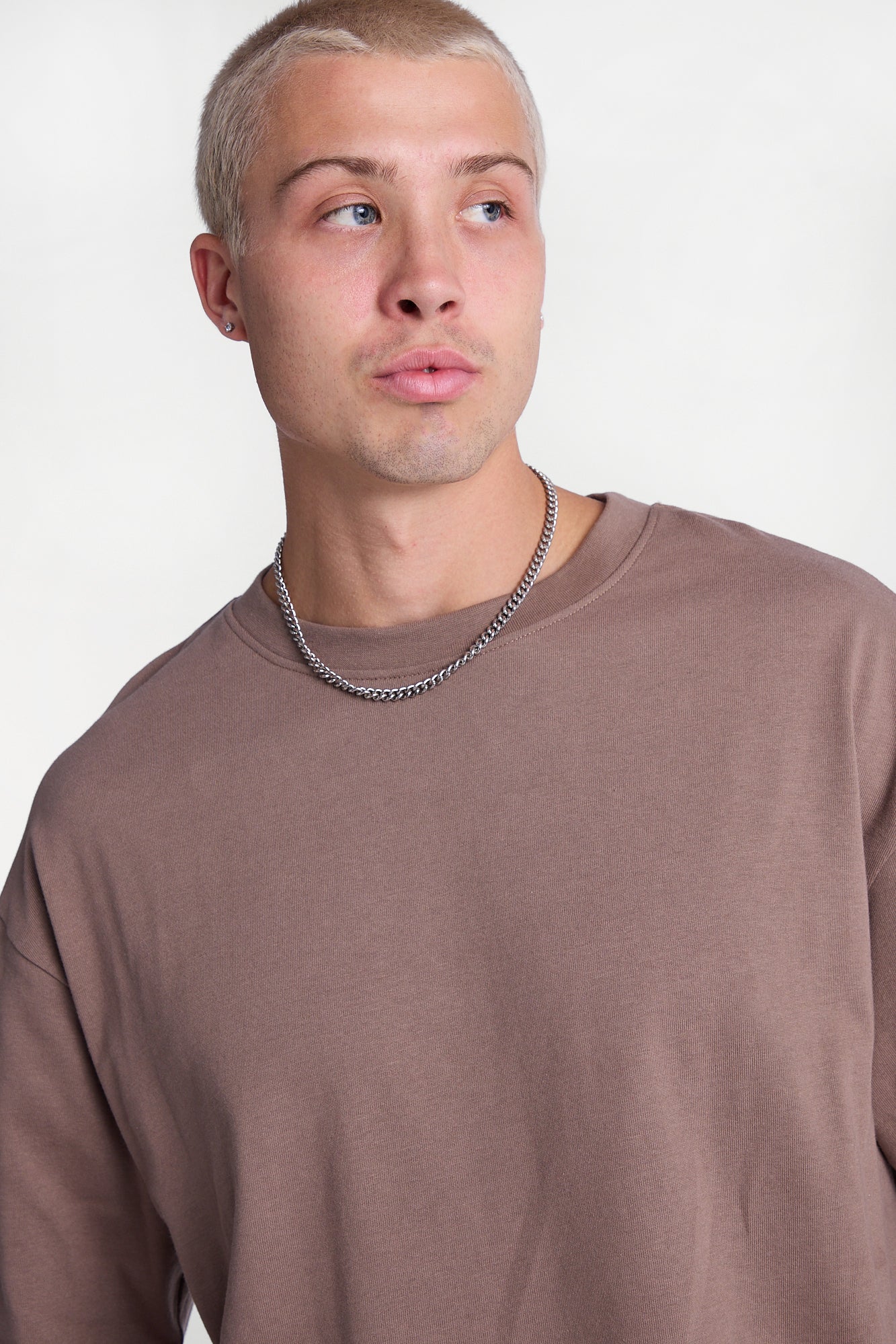 Heavy-Weight Knit Crew Neck Oversized Tee - Image 15