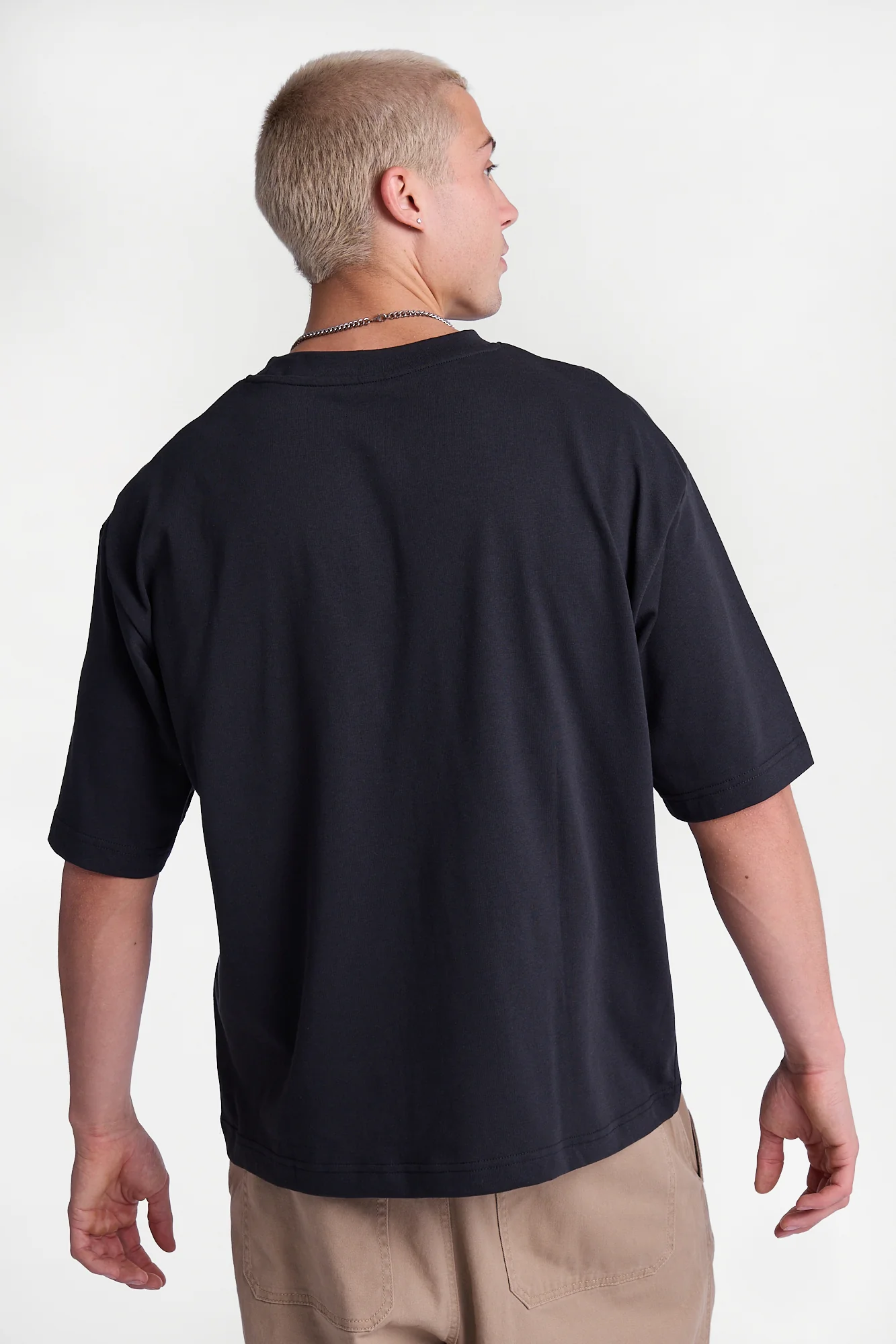 Heavy-Weight Knit Crew Neck Oversized Tee - Image 4