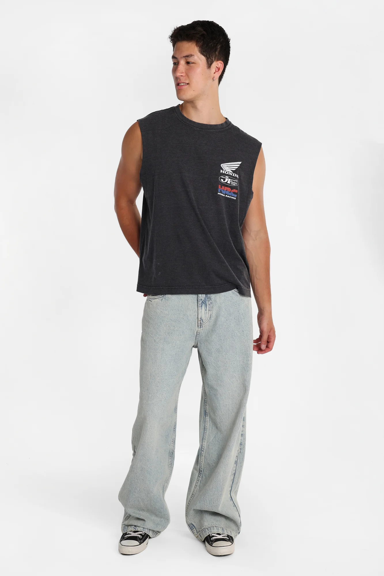Ultra-Baggy Jeans - Image 4