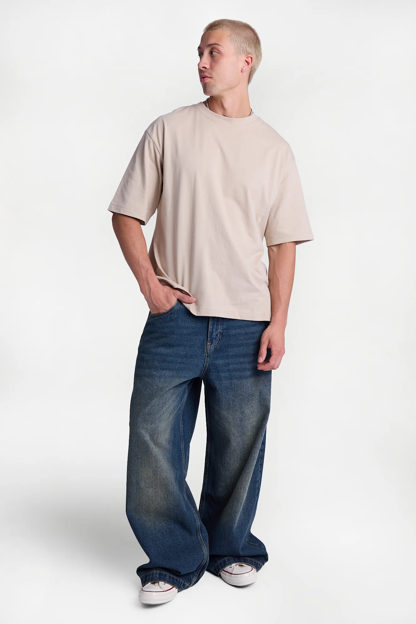 Big Baggy Jeans - Image 4