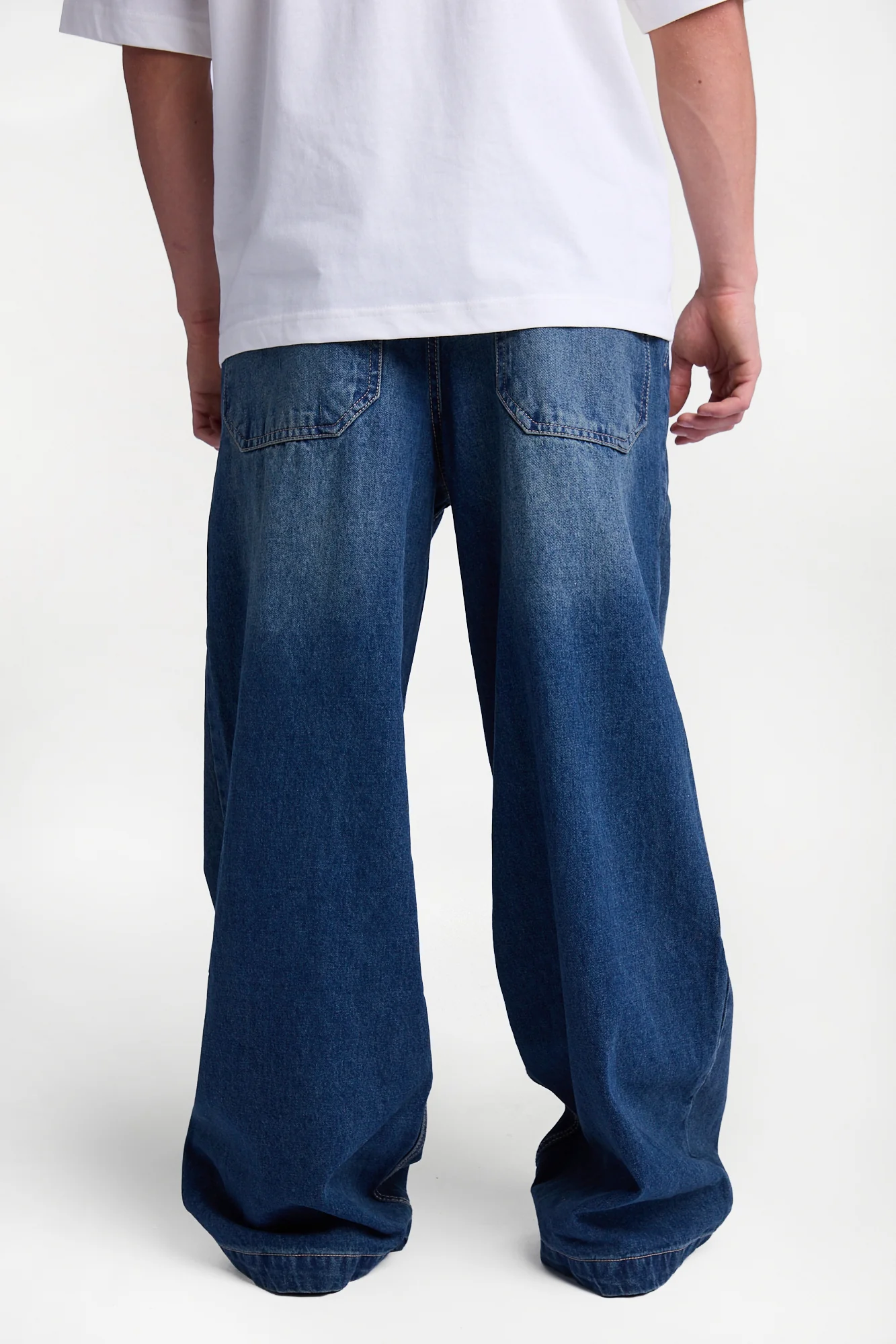Big Baggy Jeans - Image 3