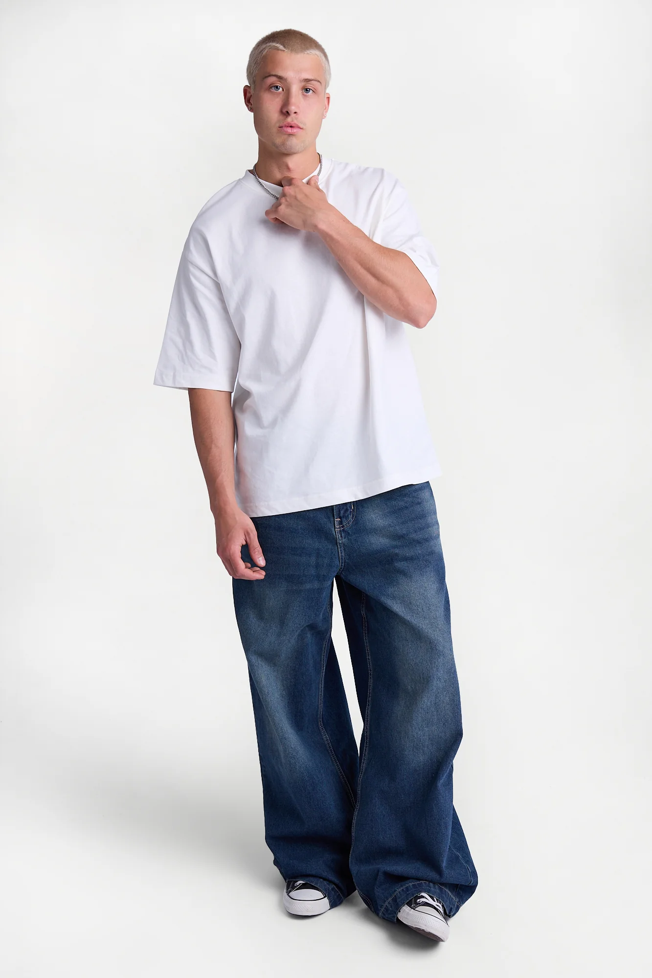Big Baggy Jeans - Image 4