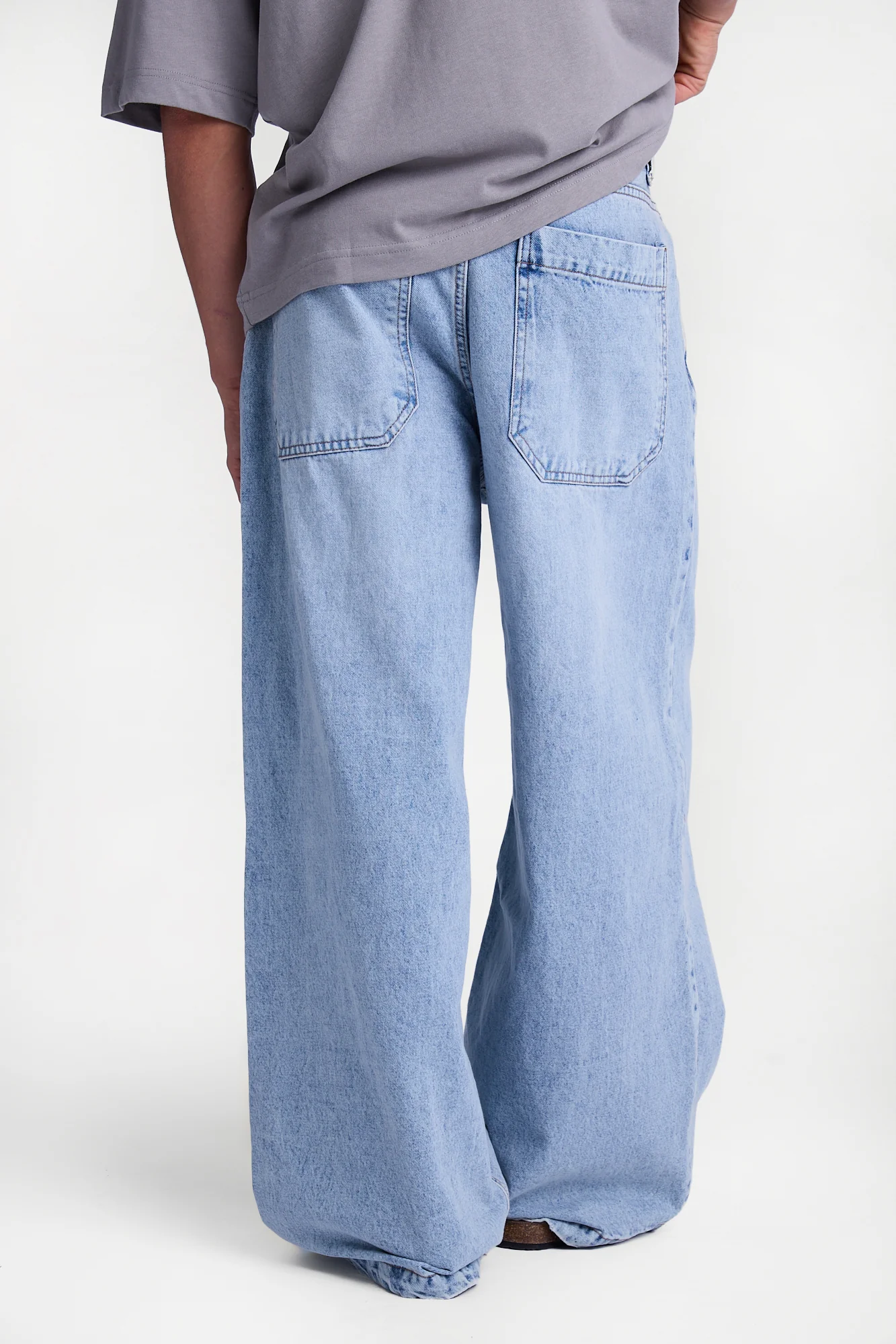 Big Baggy Jeans - Image 3