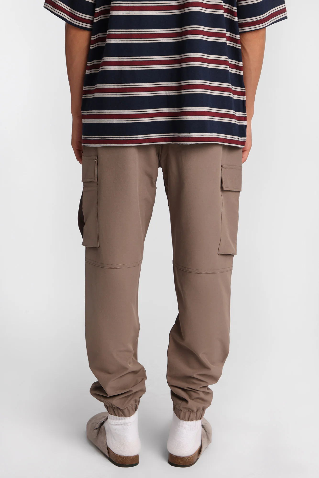 Traveler Jogger - Image 18