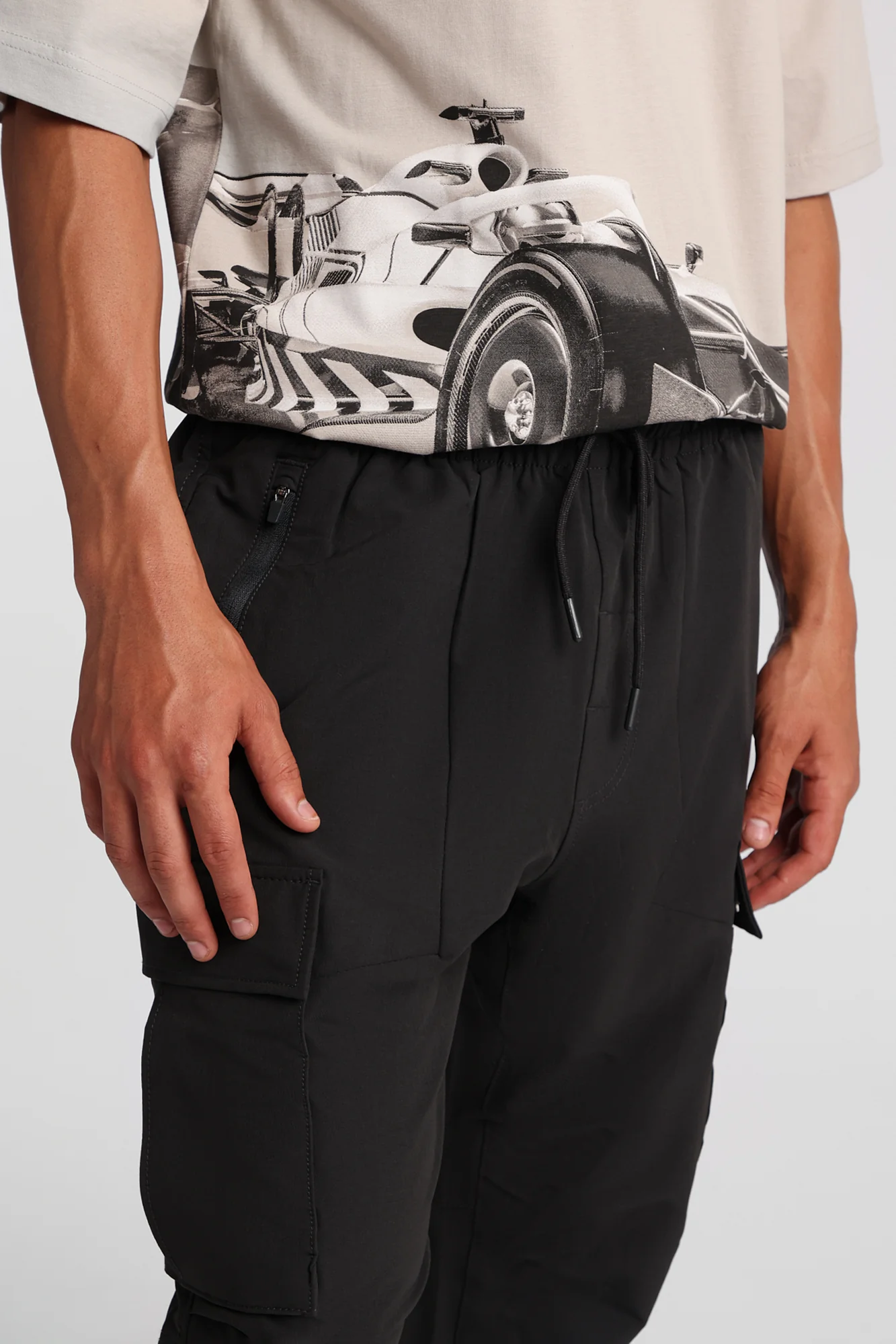 Traveler Jogger - Image 8