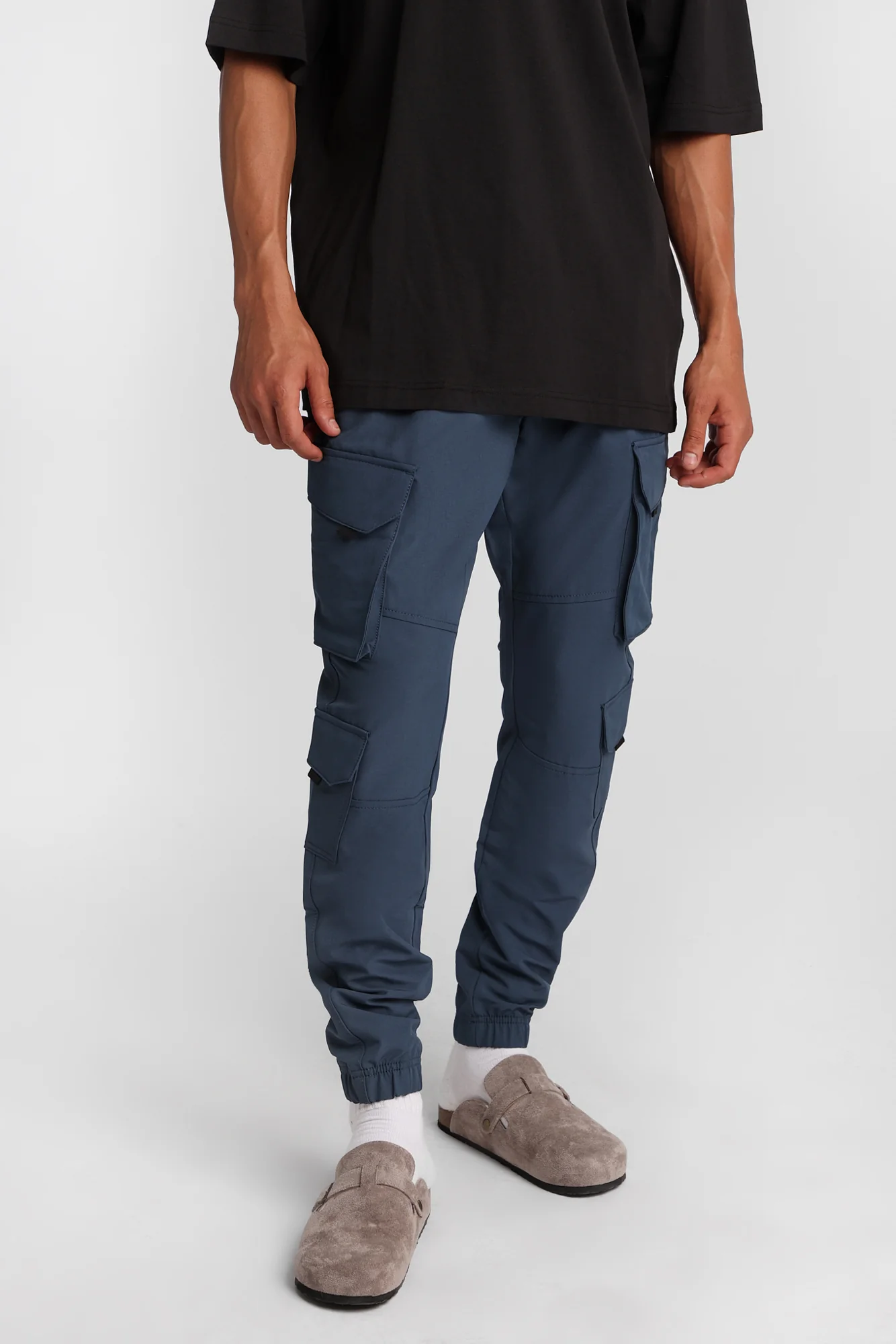 Traveler Cargo Jogger - Image 11