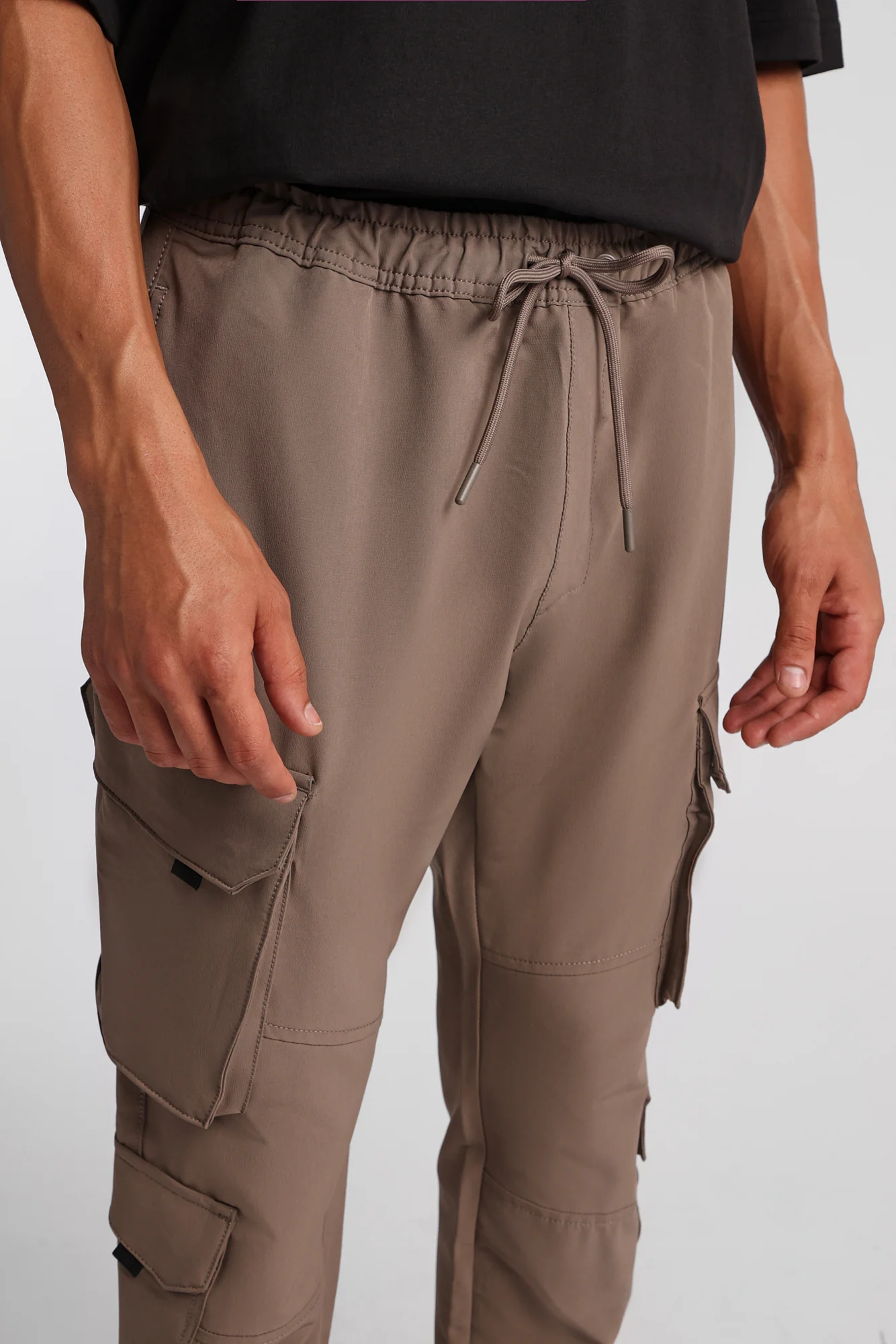 Traveler Cargo Jogger - Image 18