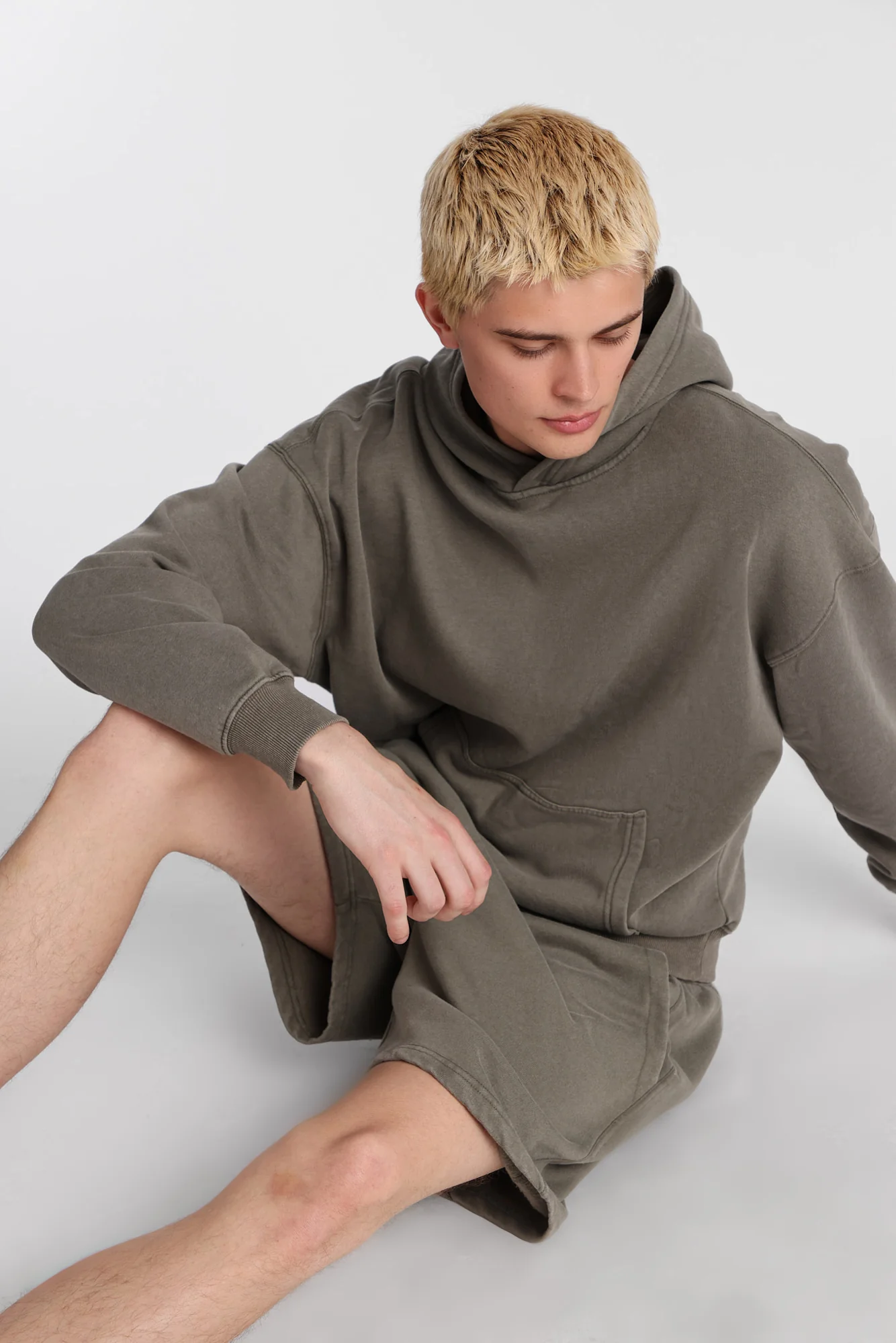 North Western Washed Fleece Shorts - Image 17