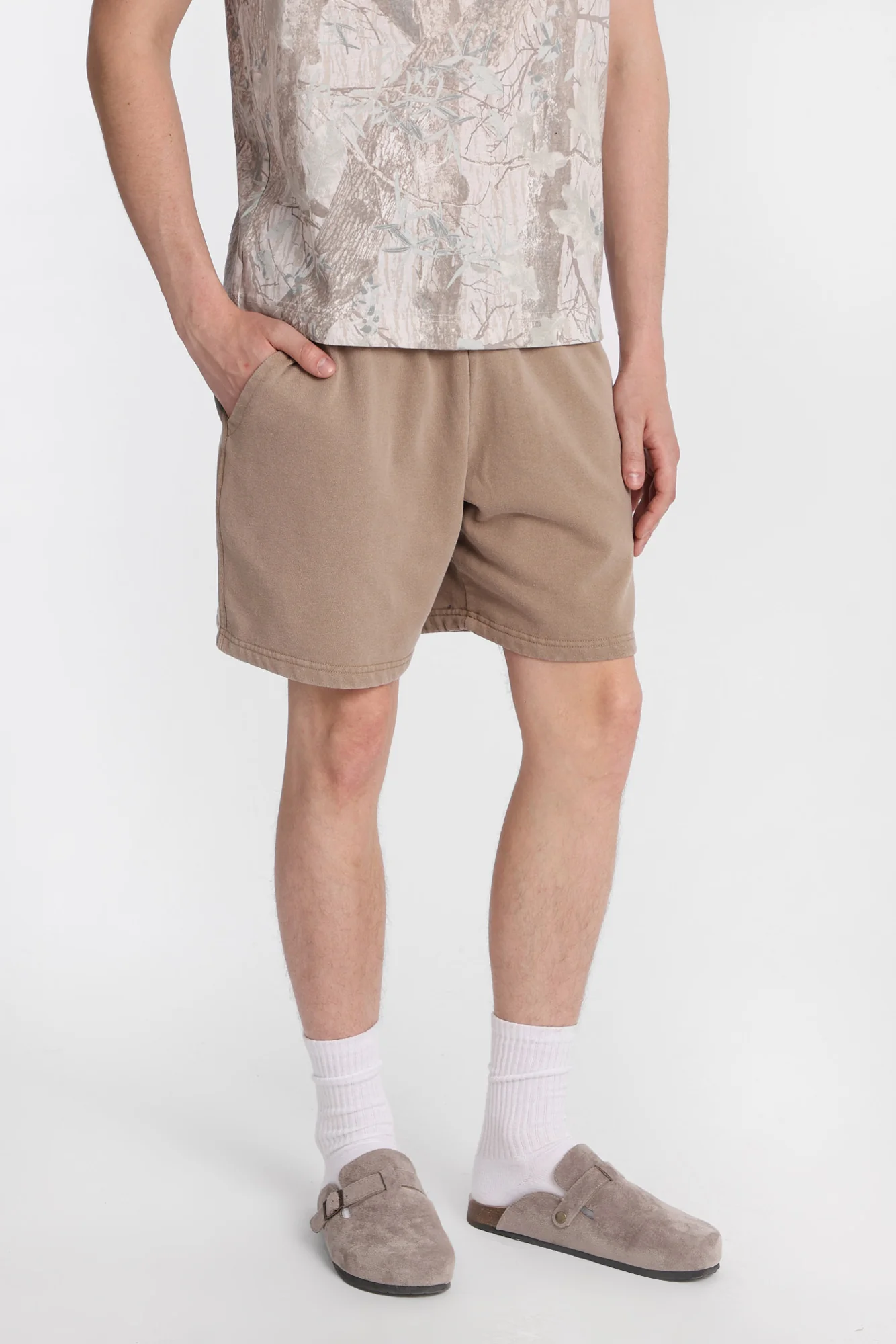 North Western Washed Fleece Shorts - Image 9