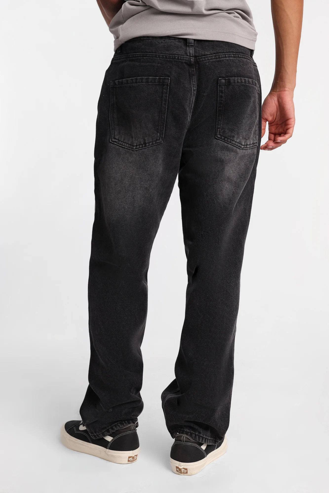 Jake Loose Jeans - Image 3