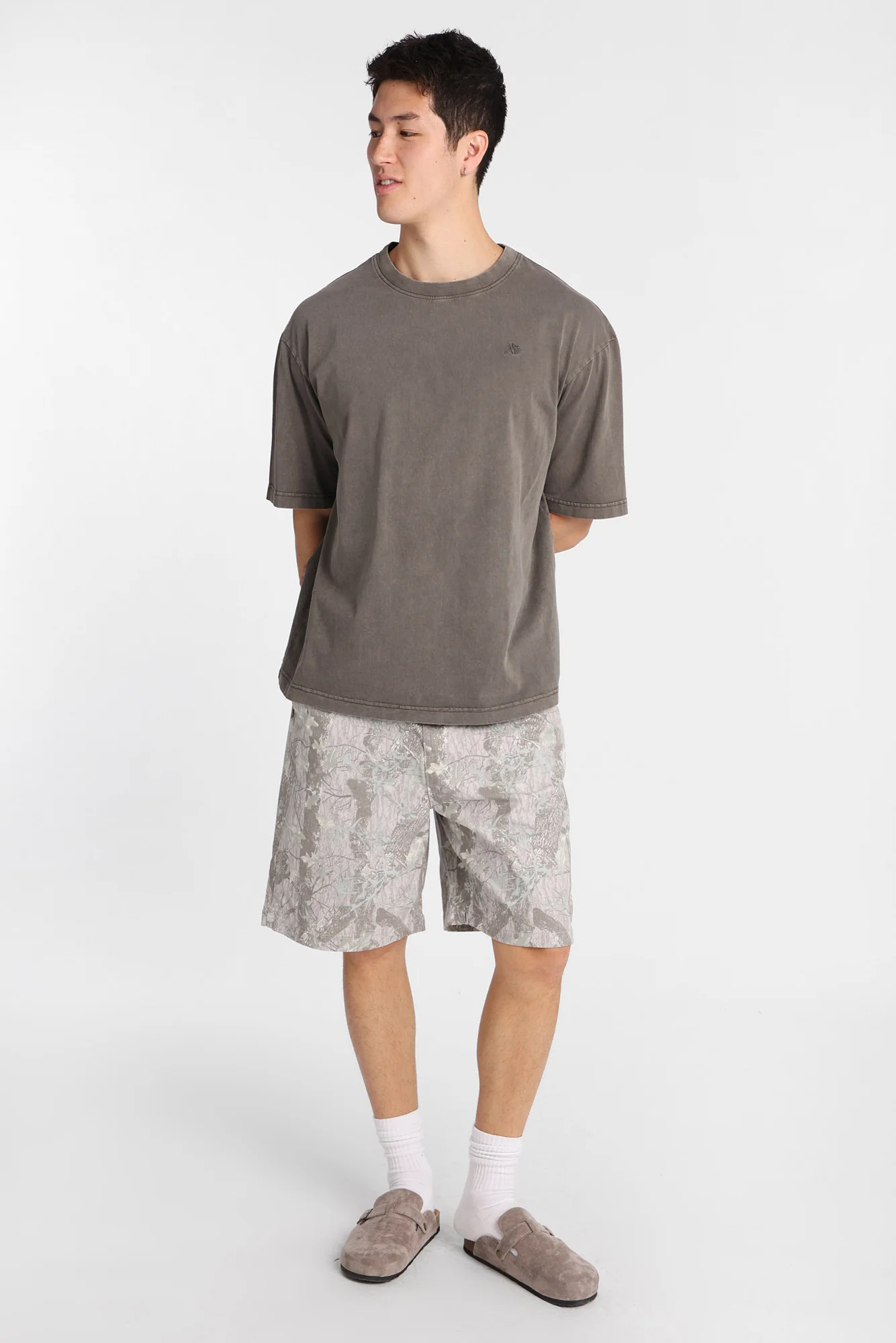 Loose Twill Shorts - Image 16