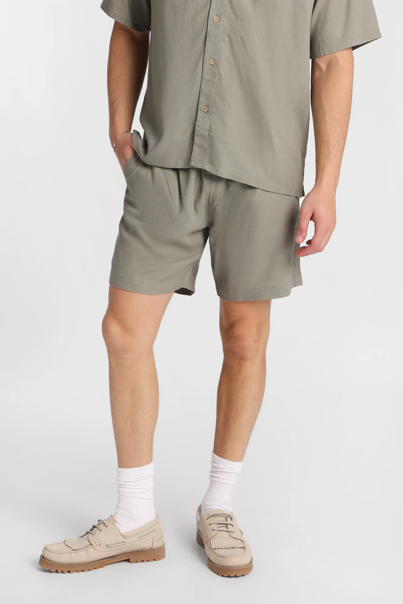 Linen-Blend Shorts - Image 10