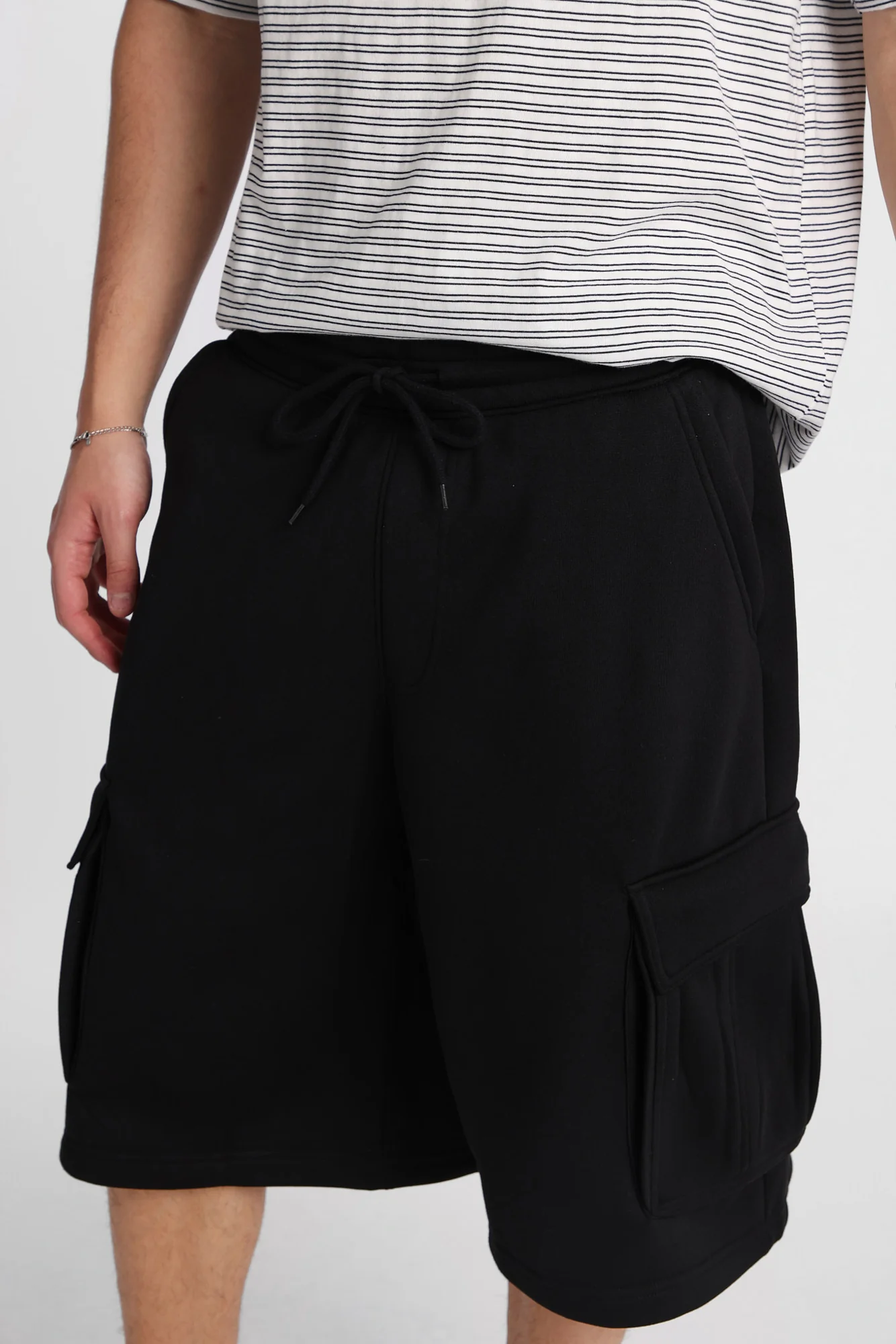 North Western Baggy Oversized Cargo Fleece Shorts - Image 3