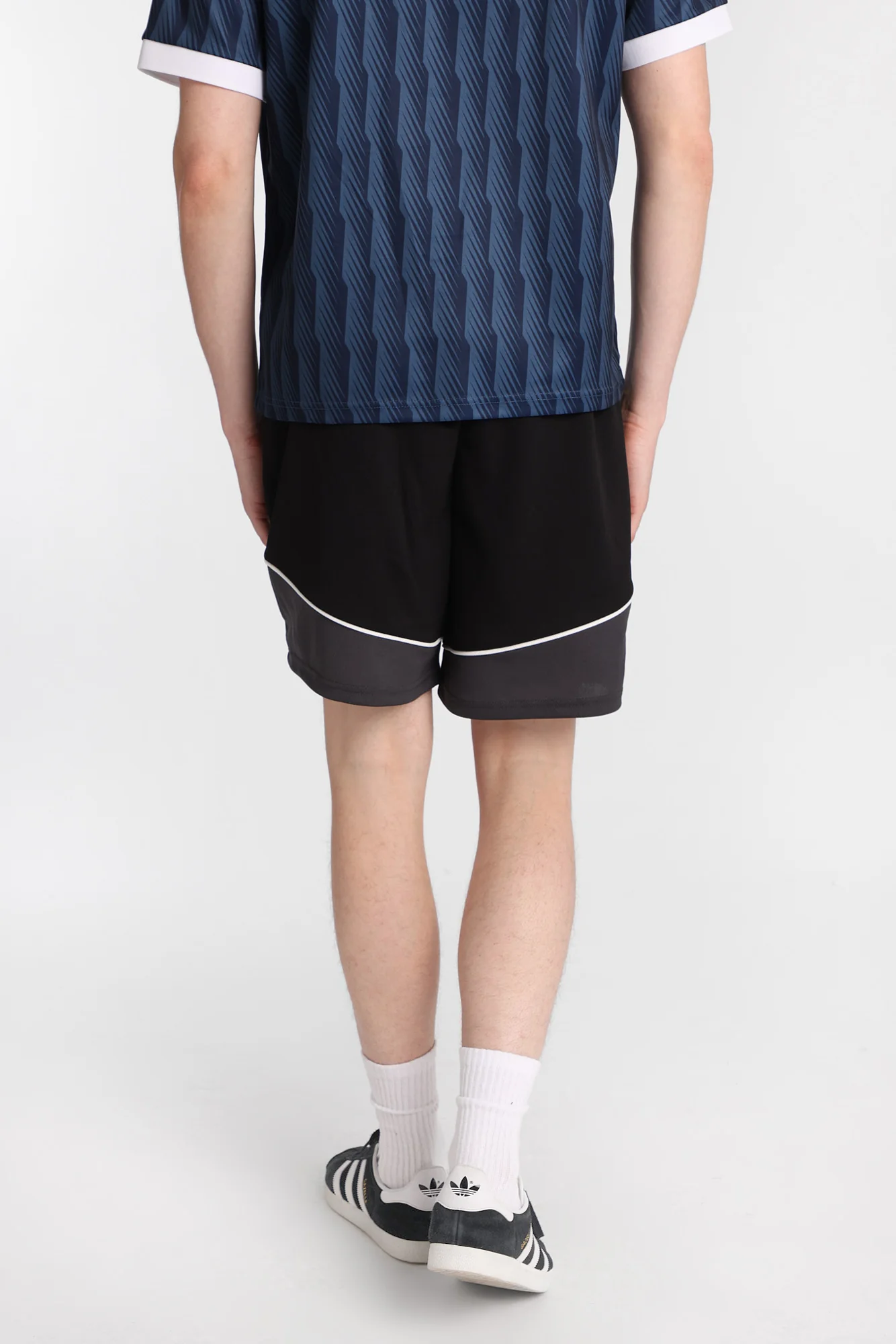 AERO Colour Block Mesh Shorts - Image 4