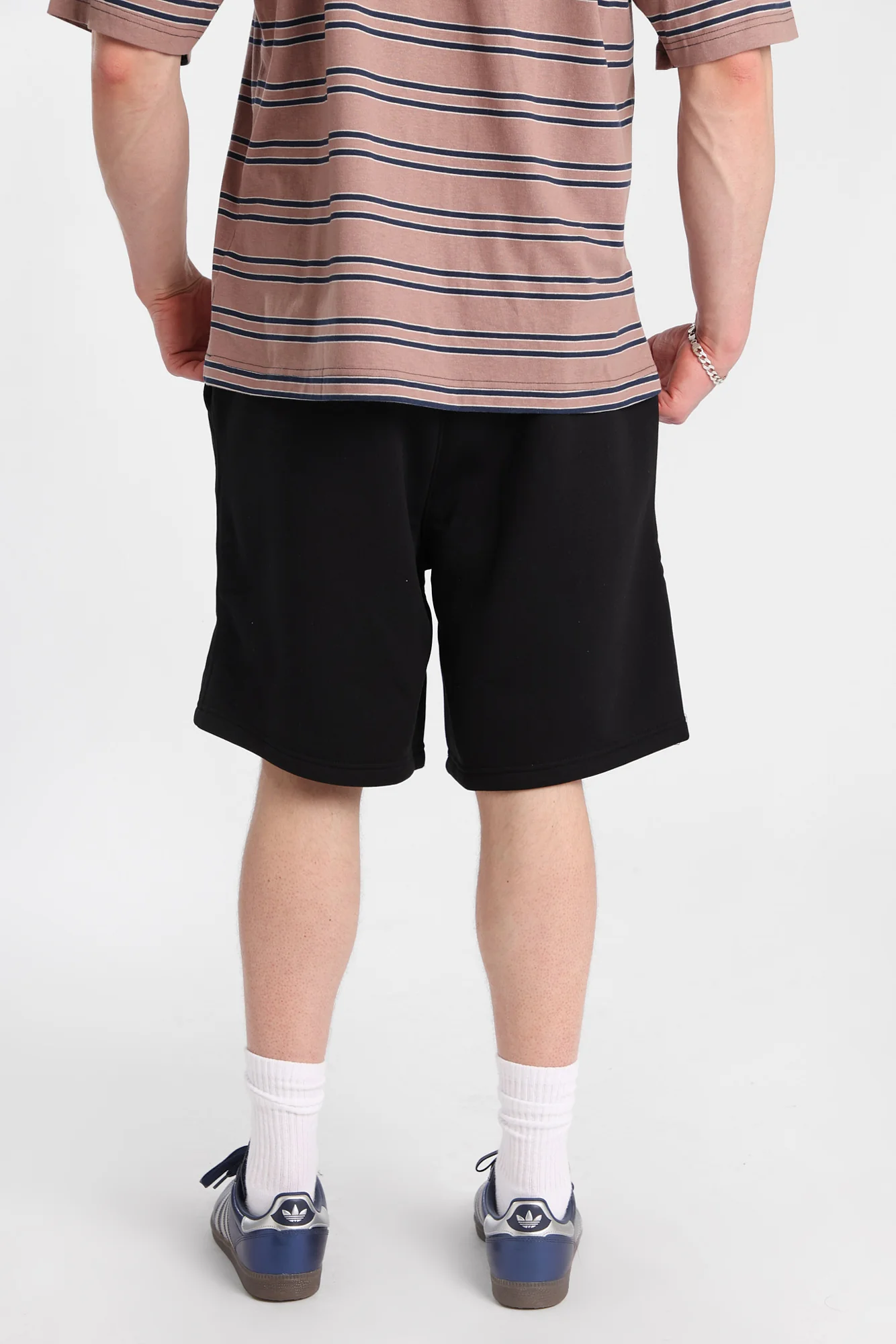 Aéropostale Leg Print Fleece Shorts - Image 4