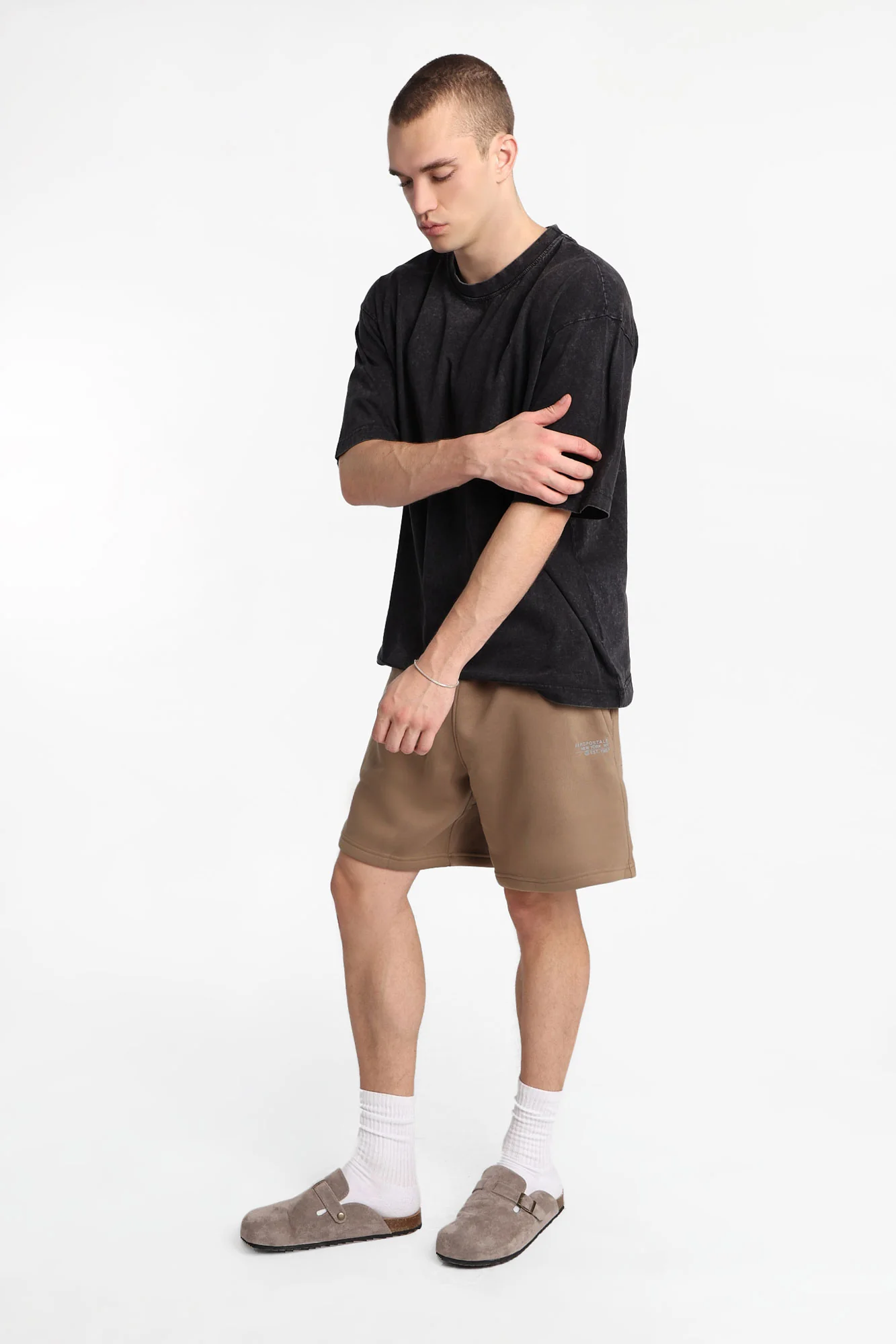 AERO Essential Leg Print Fleece Shorts - Image 20