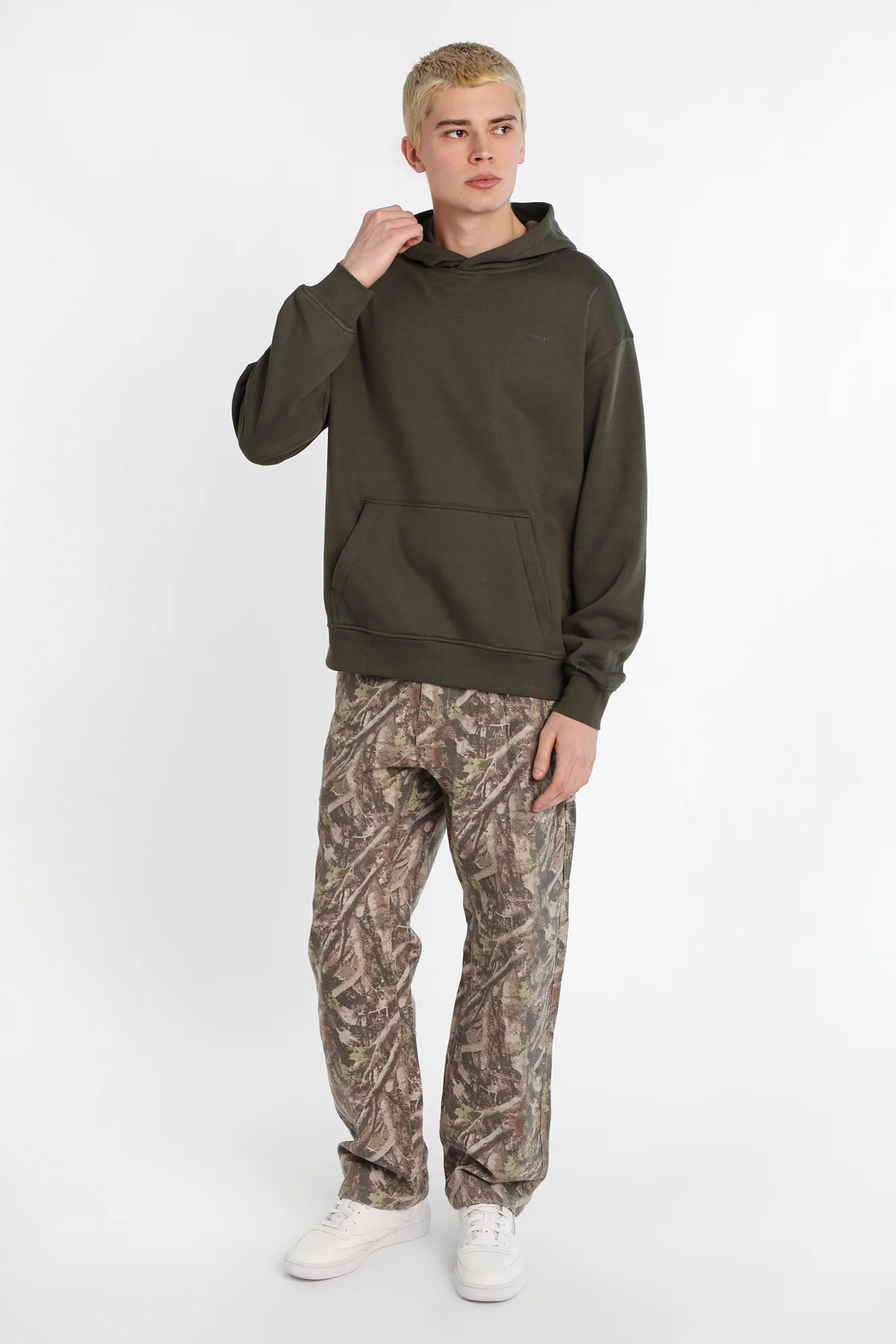 Aéropostale Small Print Hoodie - Image 20