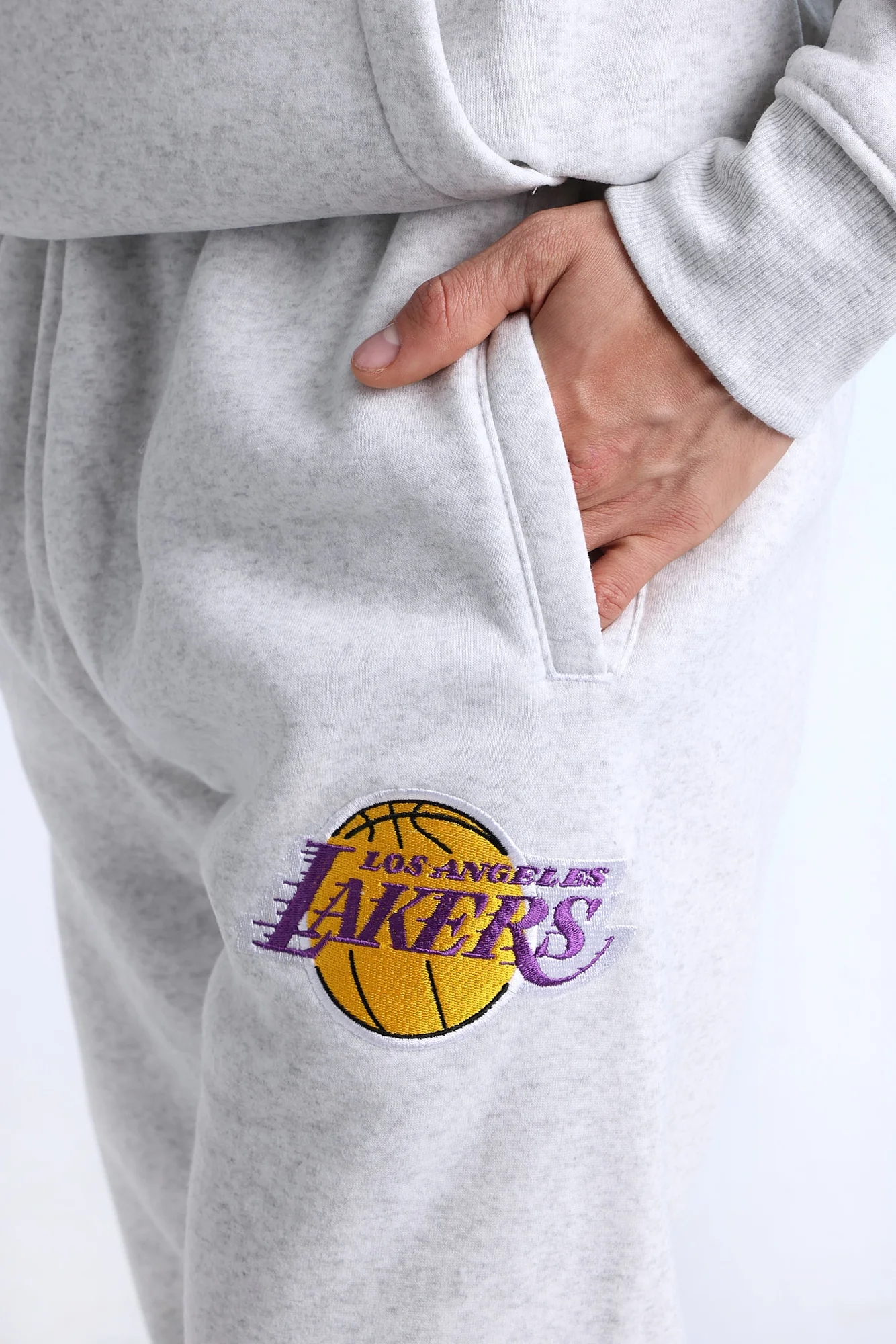 Los Angeles Lakers Embroidered Sweatpants - Image 2