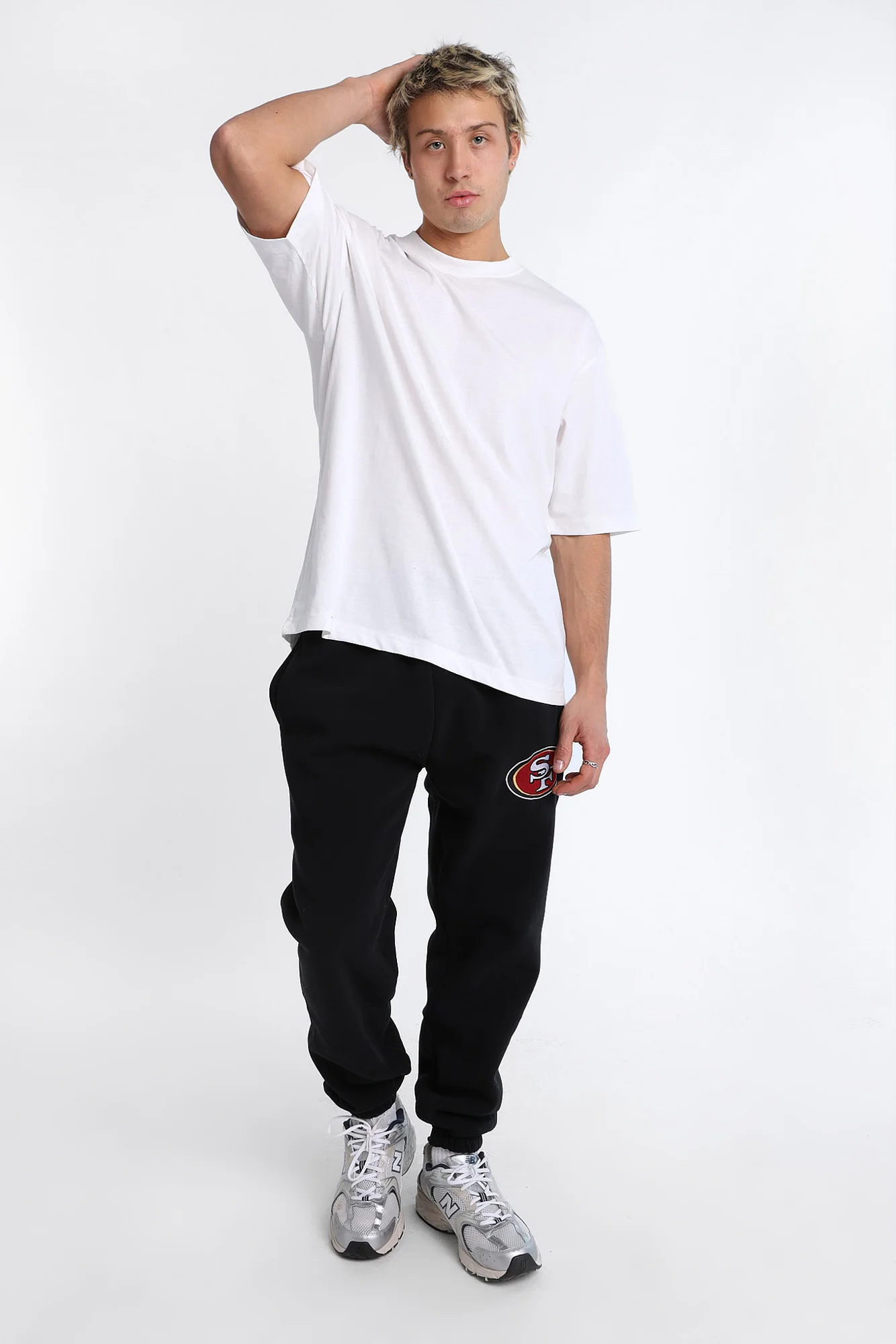 San Francisco 49ers Embroidered Sweatpants - Image 4
