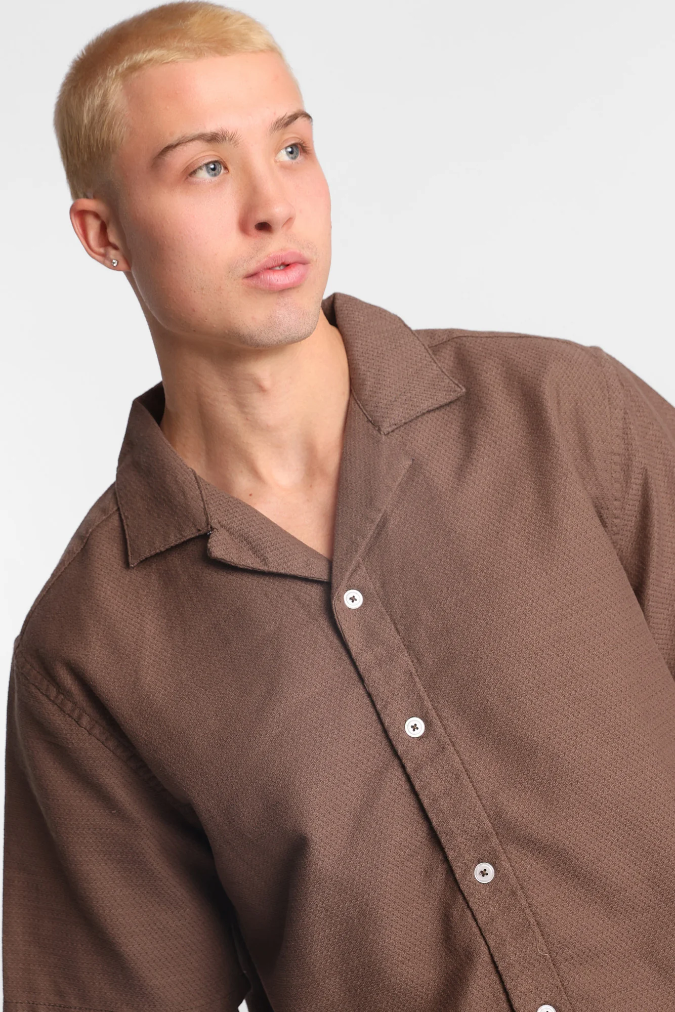 AERO Textured Chevron Short Sleeve Button-Up Shirt - Image 14