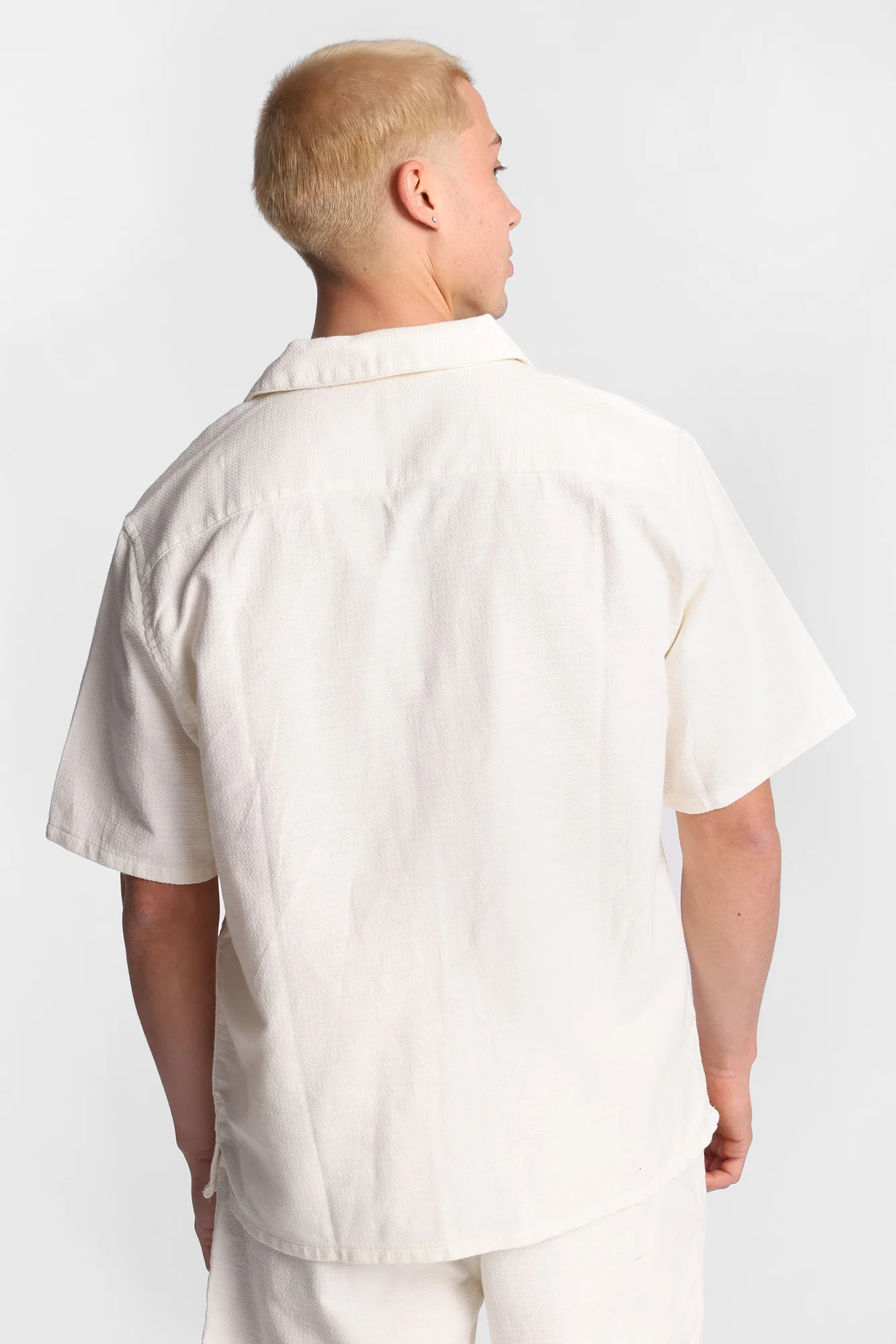 AERO Textured Chevron Short Sleeve Button-Up Shirt - Image 8
