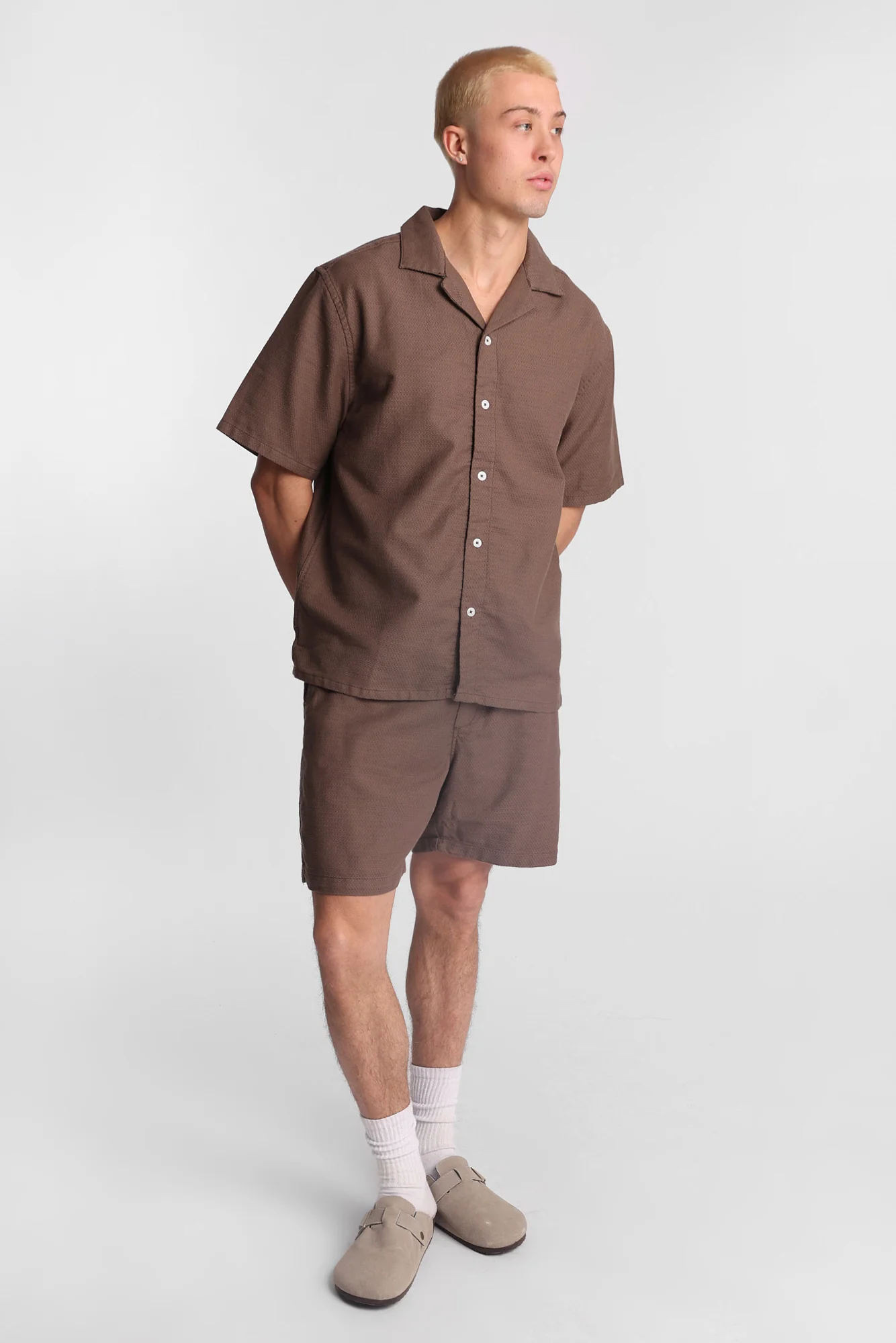 AERO Textured Chevron Knit Shorts - Image 16