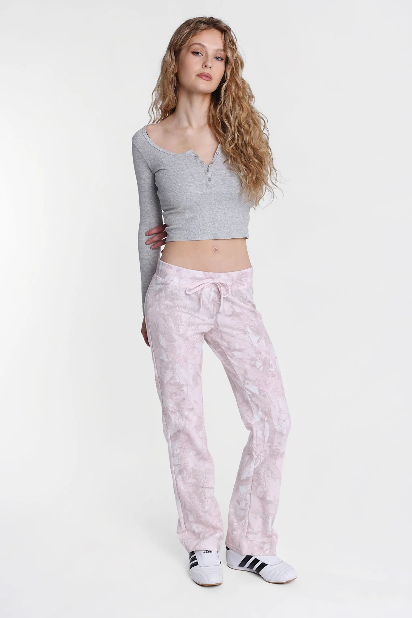 AERO Bootleg Sweatpants - Image 24
