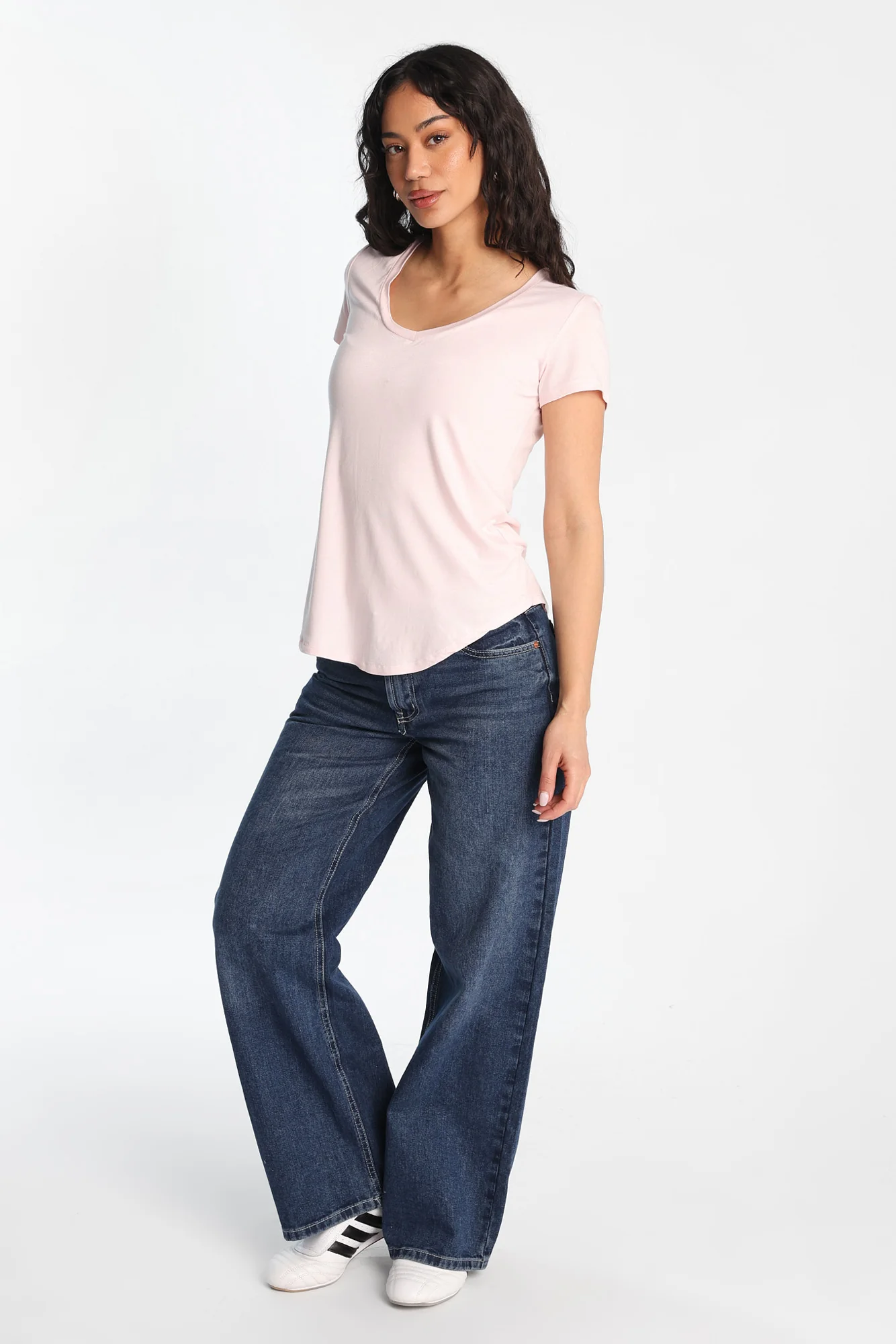 AERO Short Sleeve V-Neck Tee - Image 25