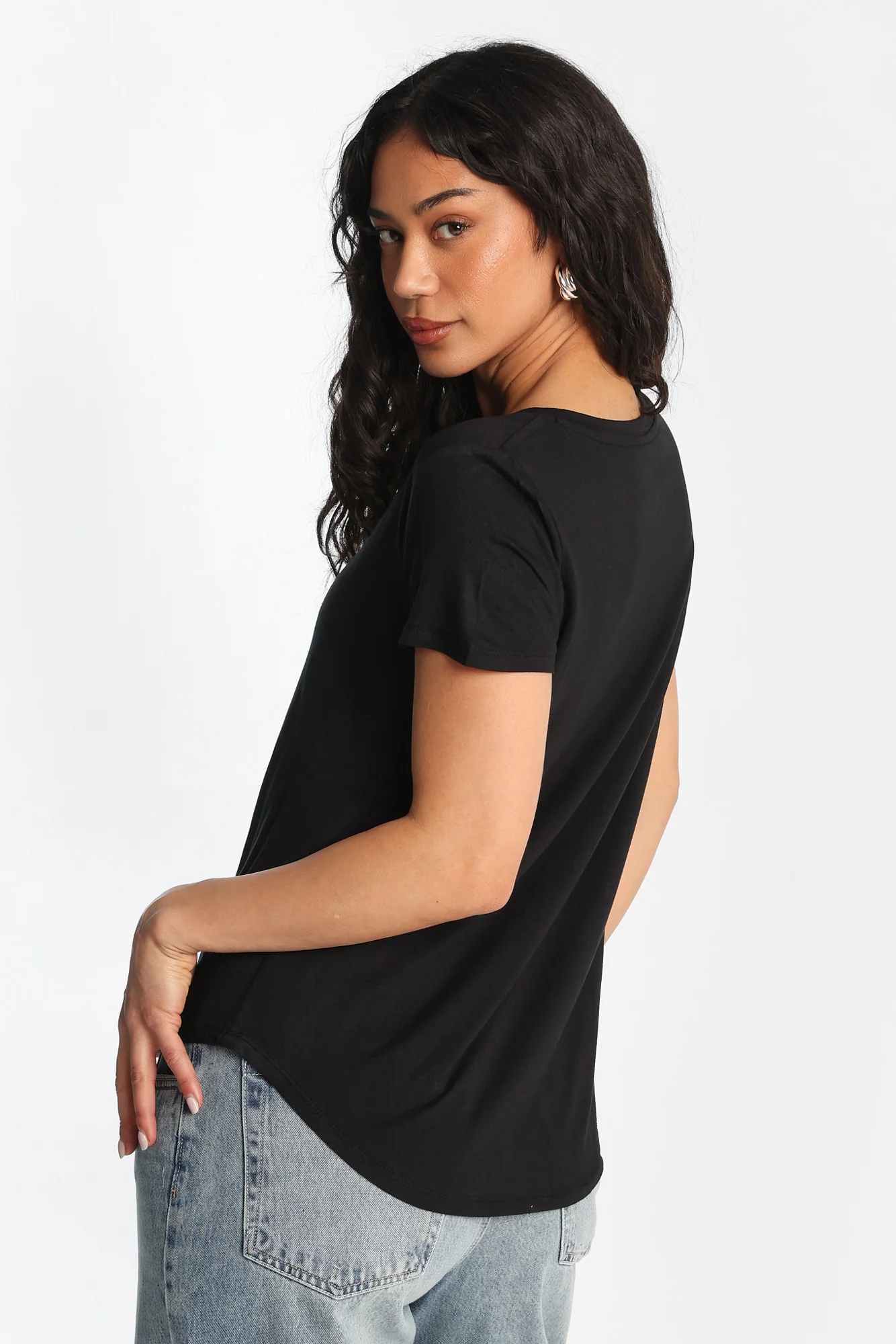 AERO Short Sleeve V-Neck Tee - Image 4